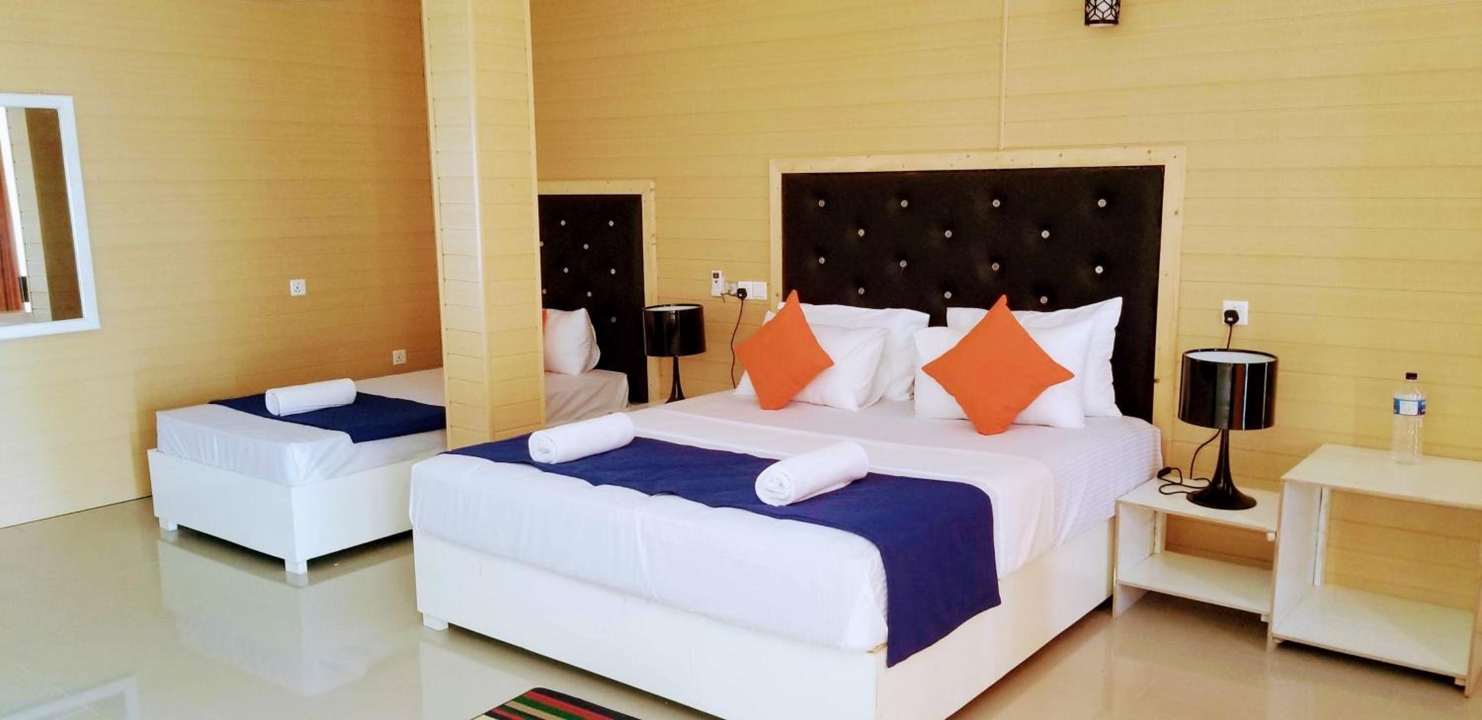 Deluxe Triple Room with Sea View - Photo 10