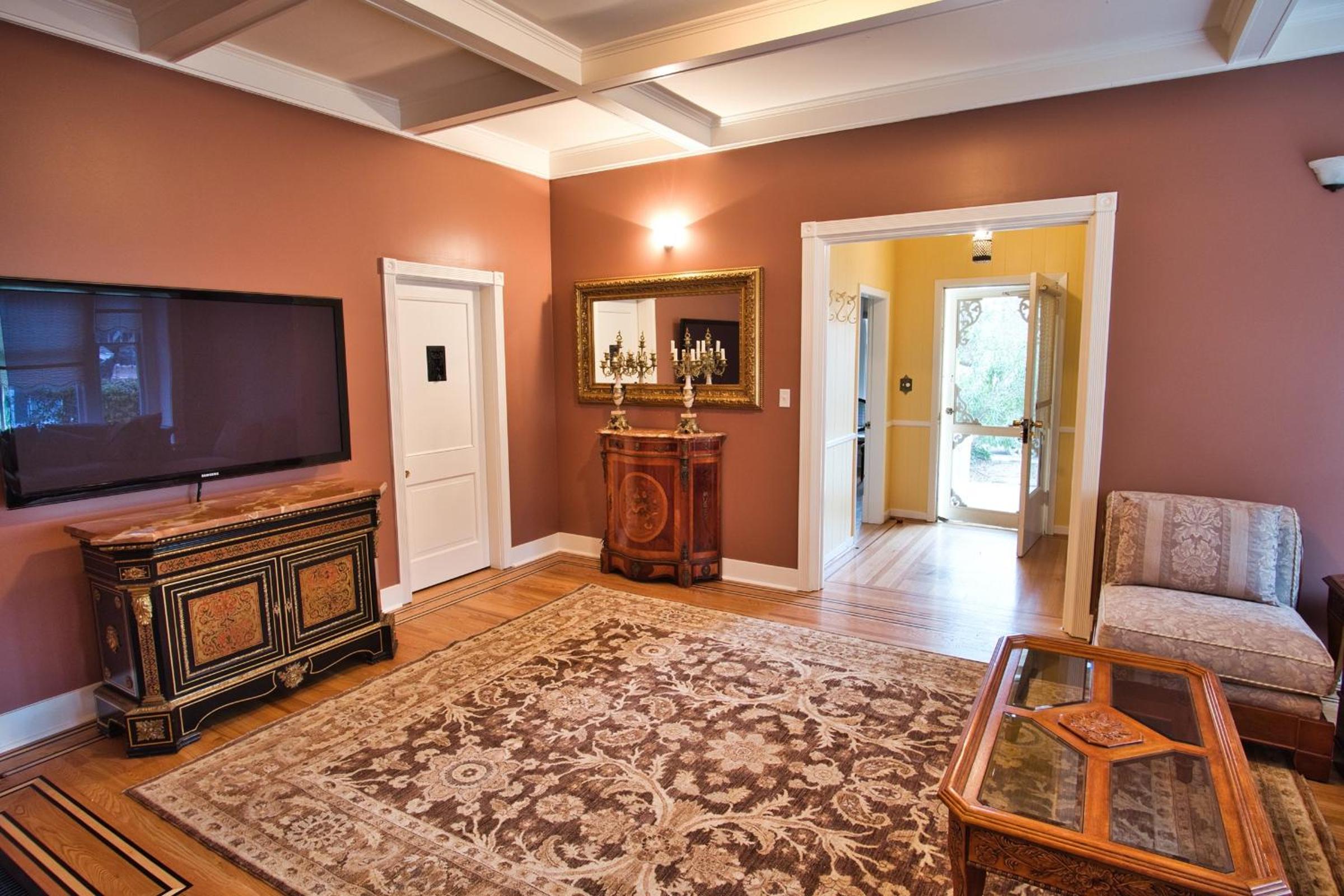 Four-Bedroom House photo 1