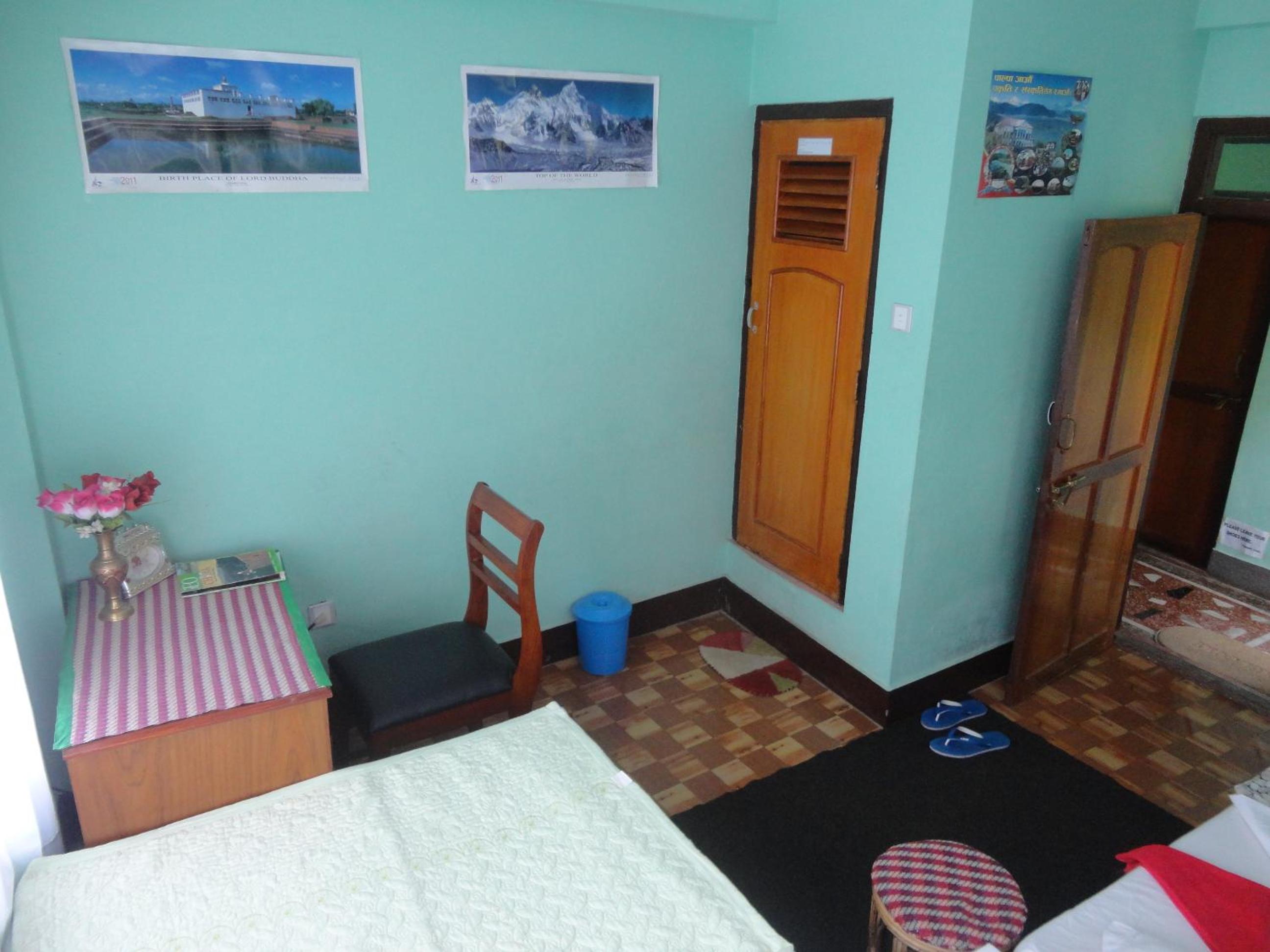 Standard Queen Room photo 3