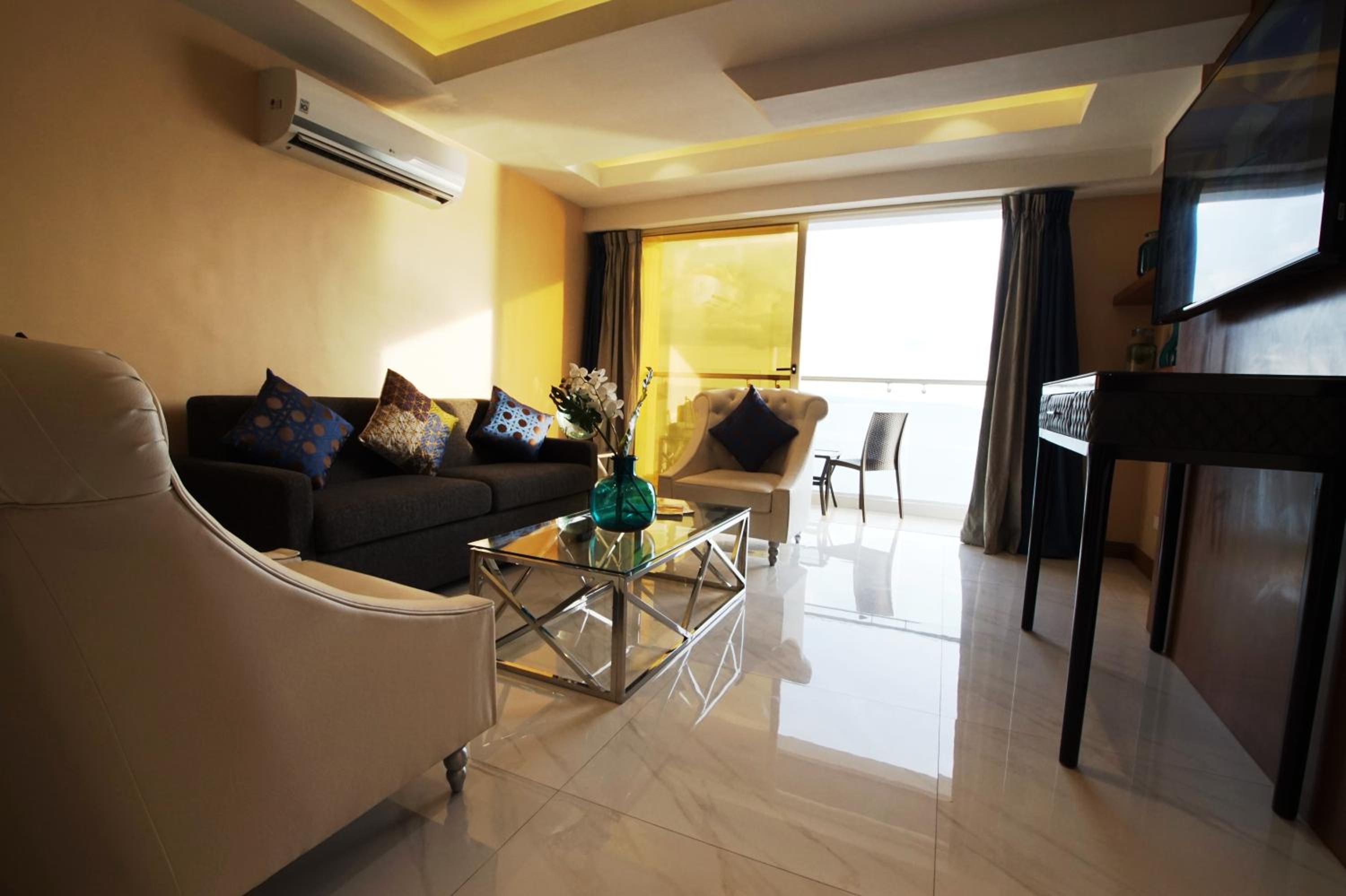 Admiral Suite - Photo 1