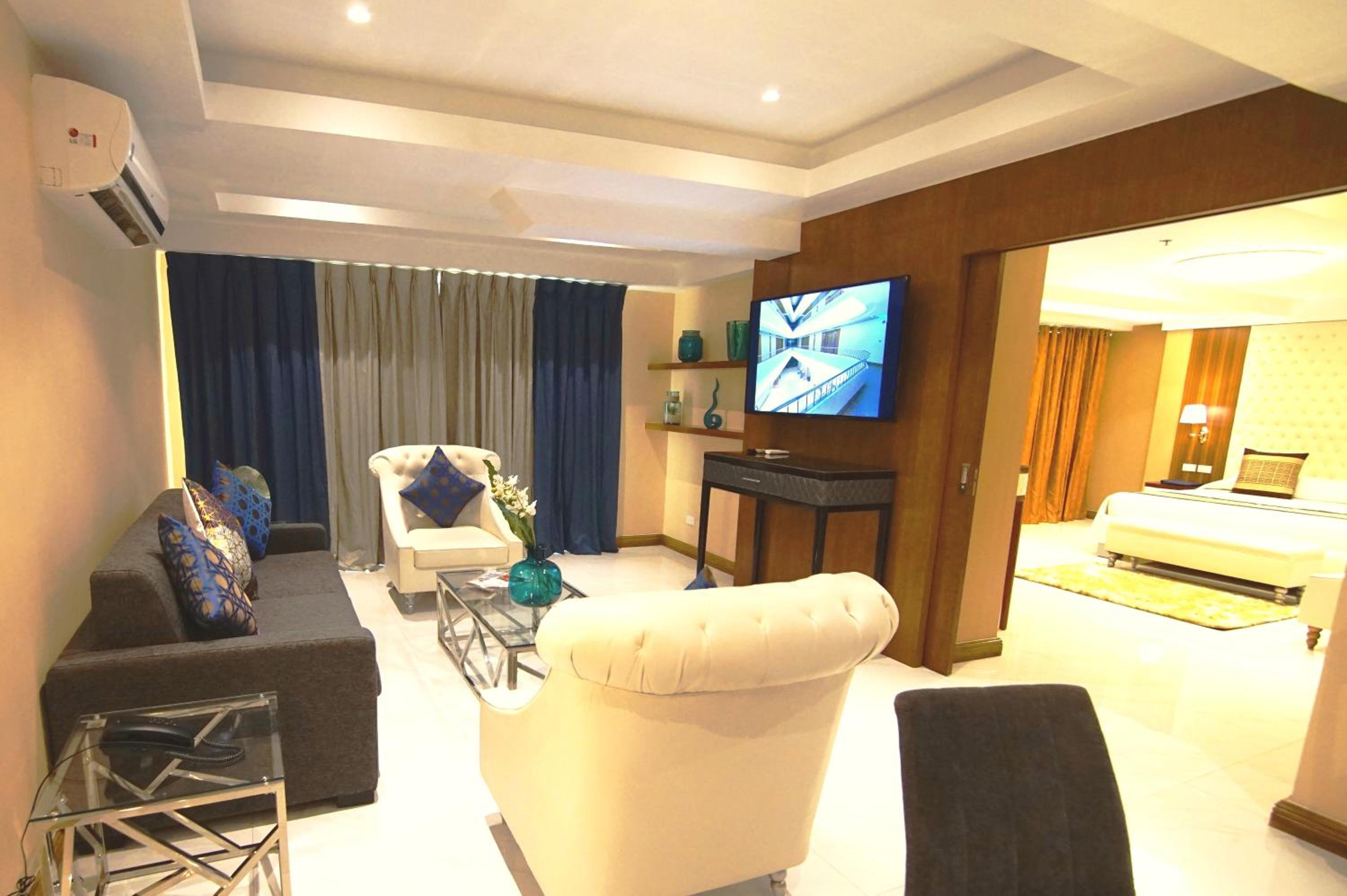 Admiral Suite - Photo 6