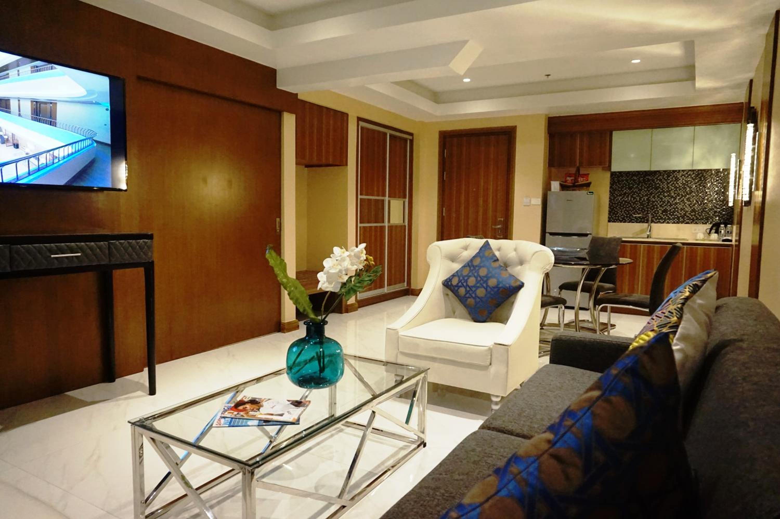 Admiral Suite - Photo 7