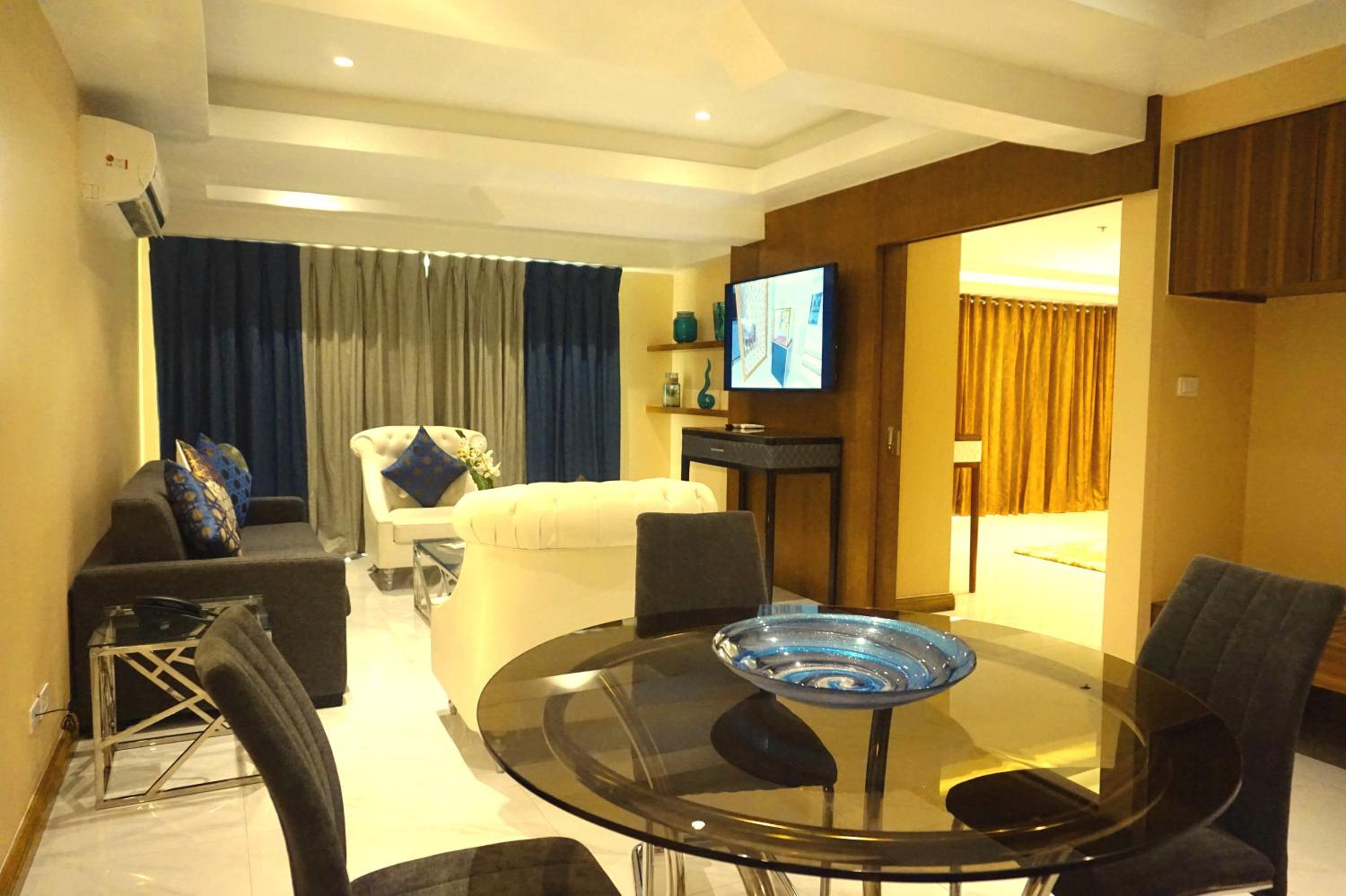 Admiral Suite - Photo 9