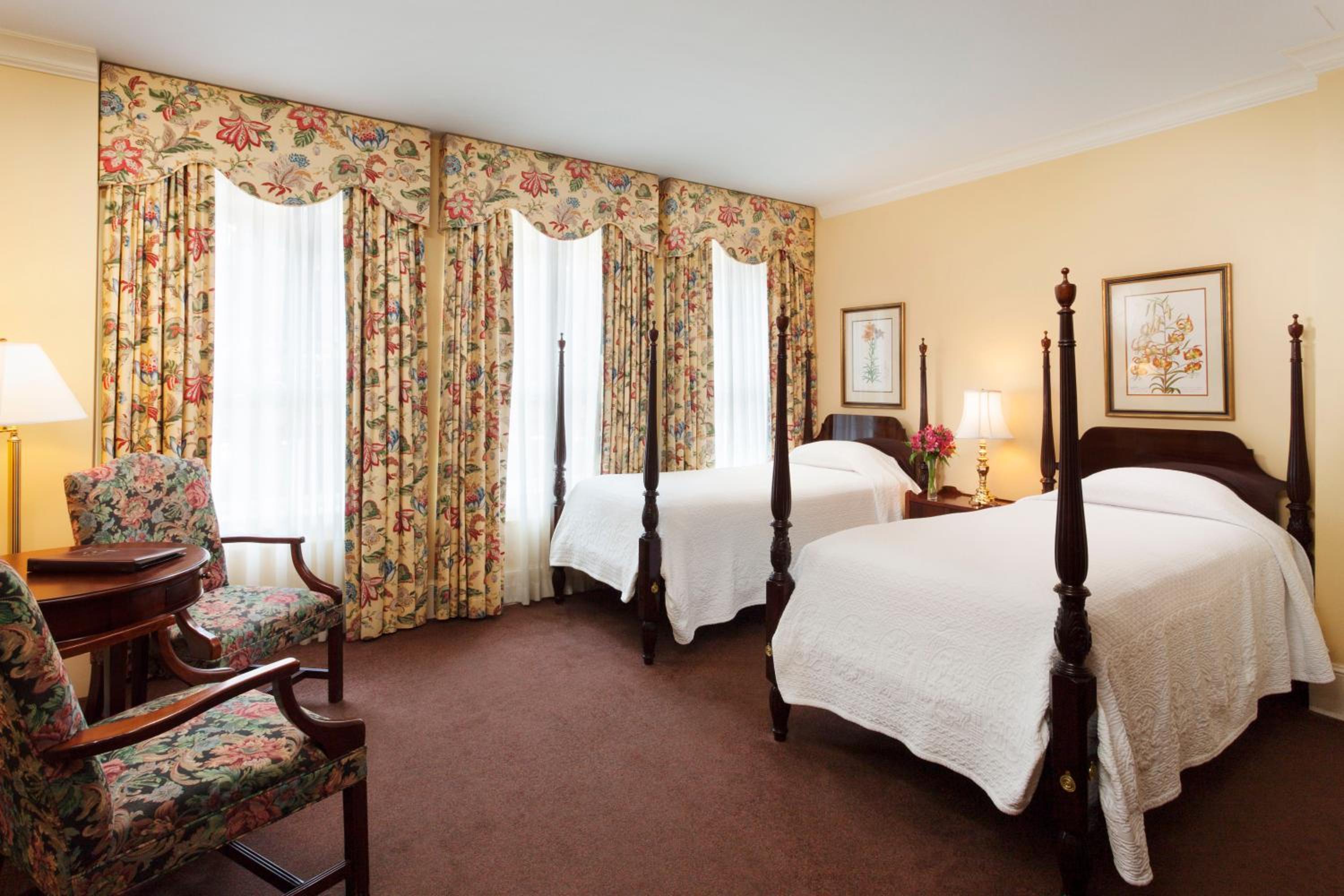 Twin Room with Two Twin Beds - Photo 3