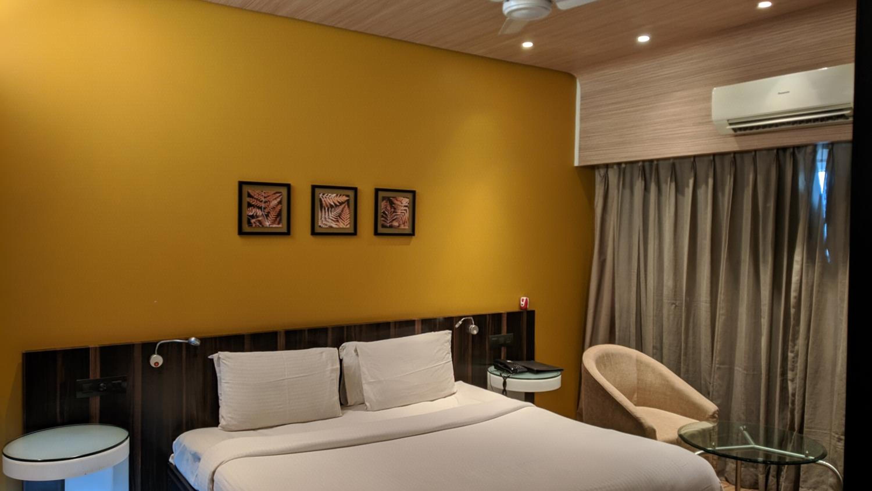 Deluxe Double Room - Photo 16