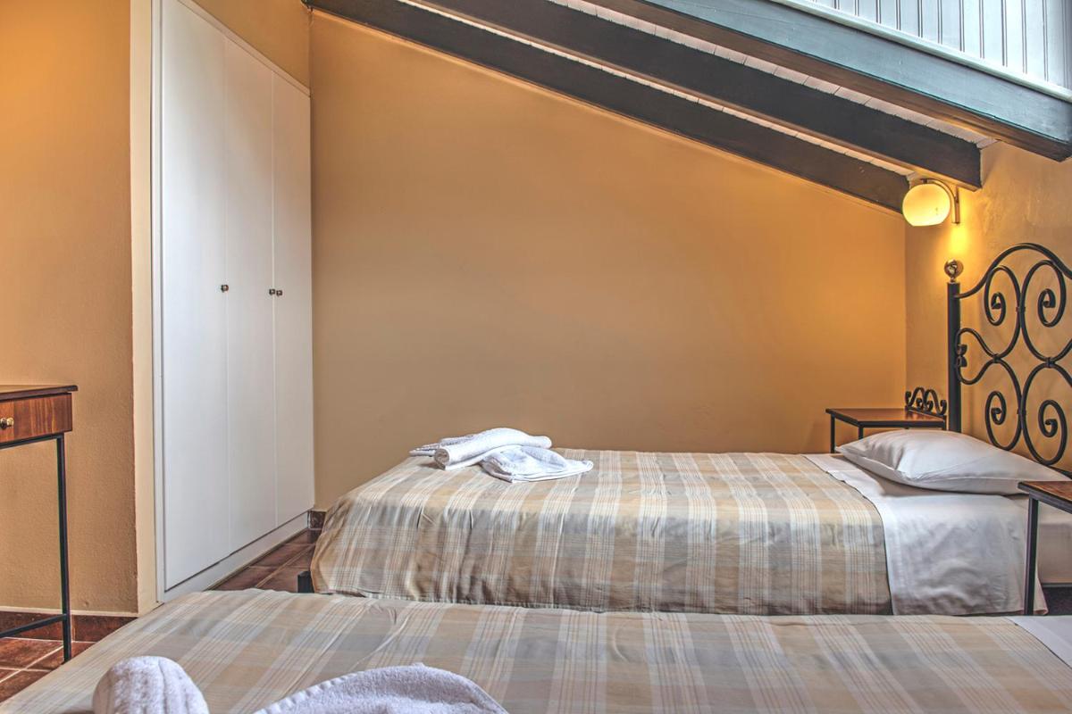 Apartment with Garden View photo 2