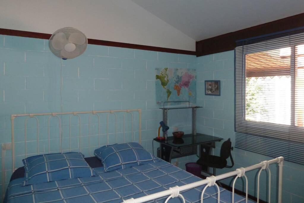 Three-Bedroom House photo 2