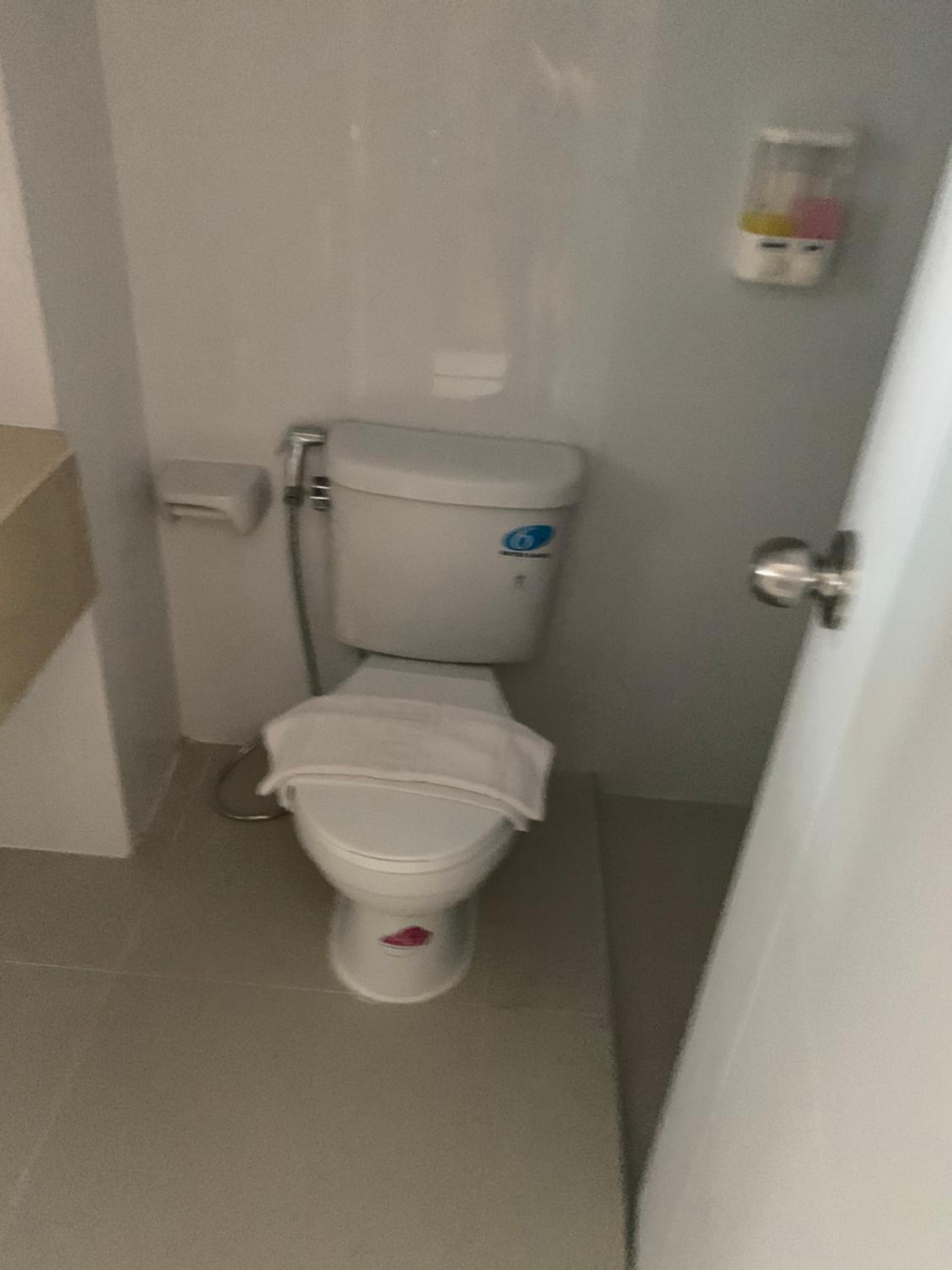 Standard Twin Room With Shared Bathroom