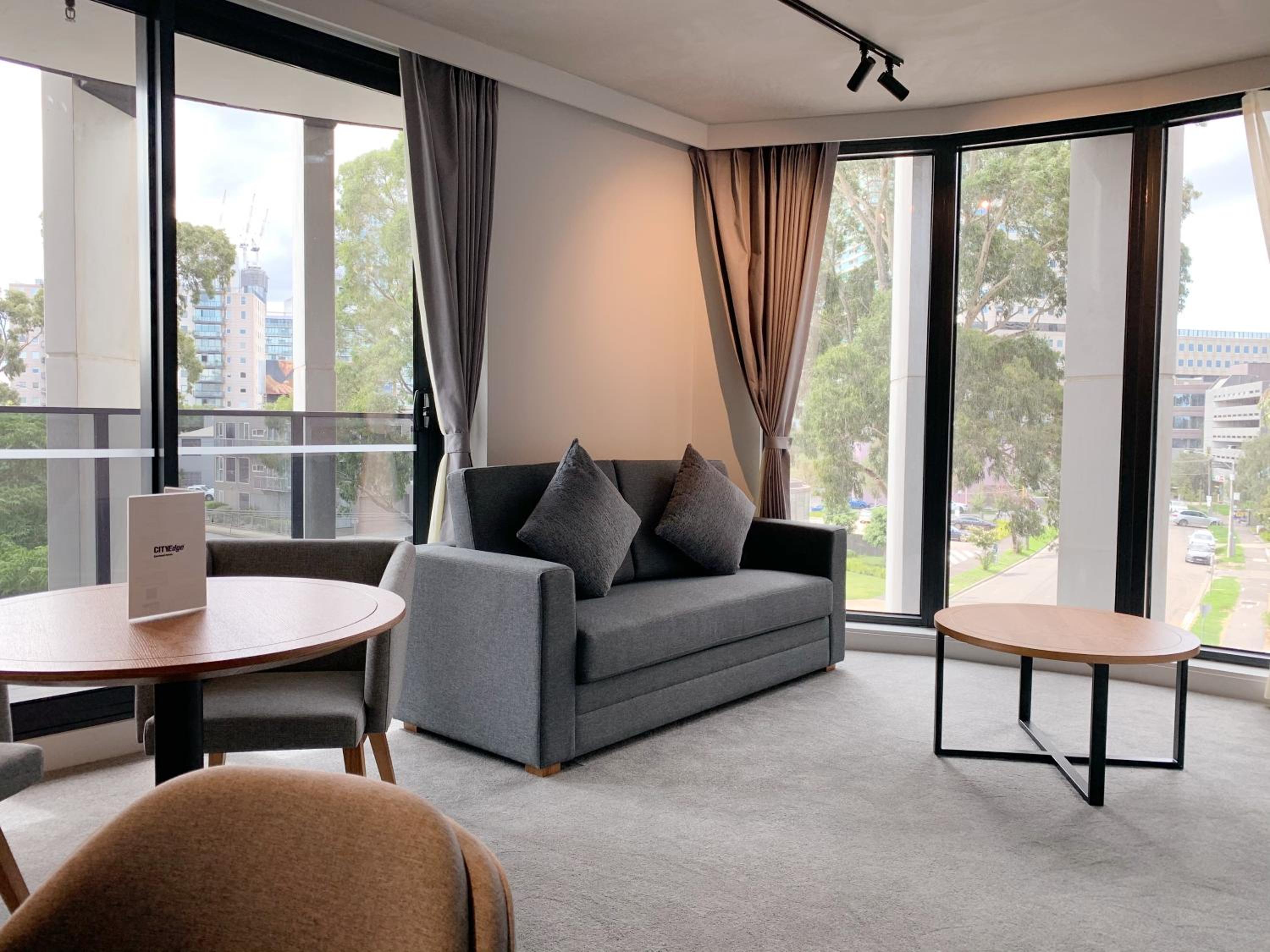 Premium One Bedroom Apartment - Photo 5