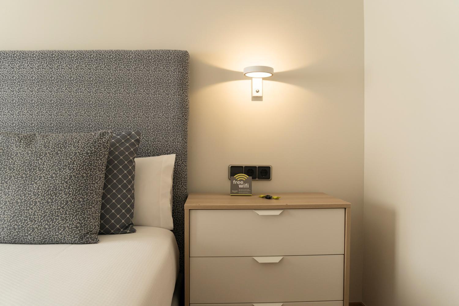 Junior Suite (2 Adults + 1 Child) - Photo 7