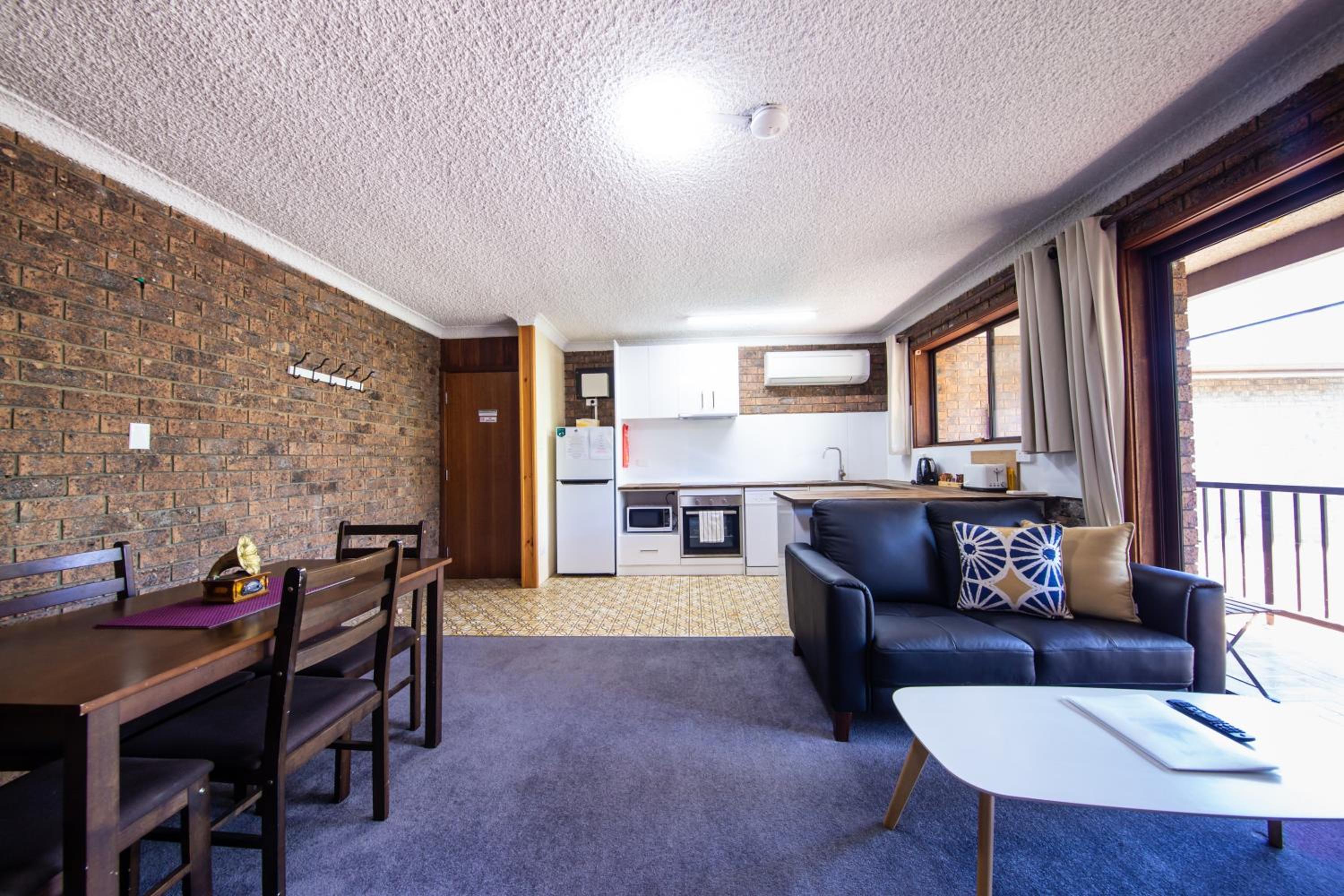Leski Two-Bedroom Apartment No.8 - Photo 6