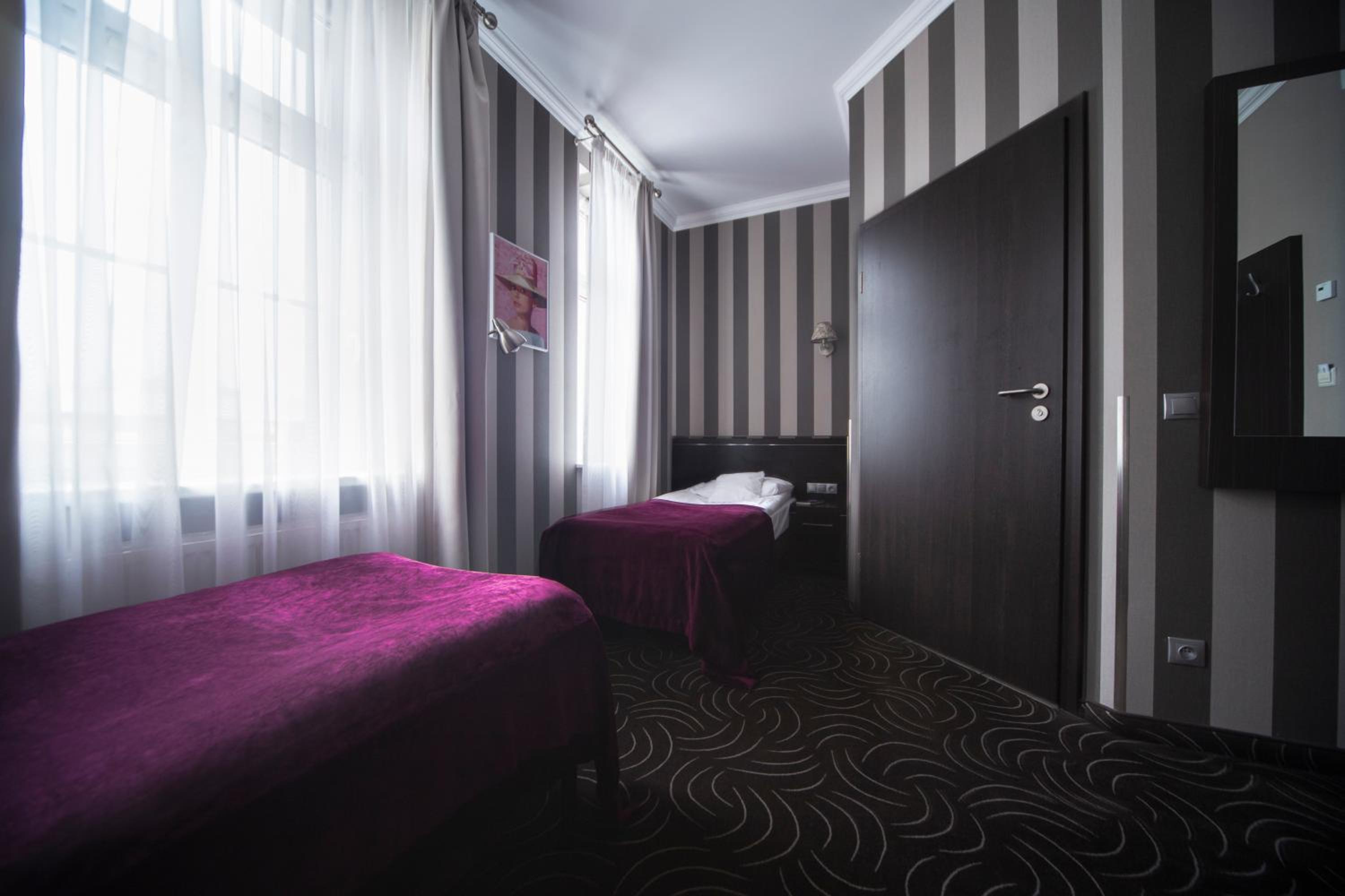 Standard Twin Room photo 3