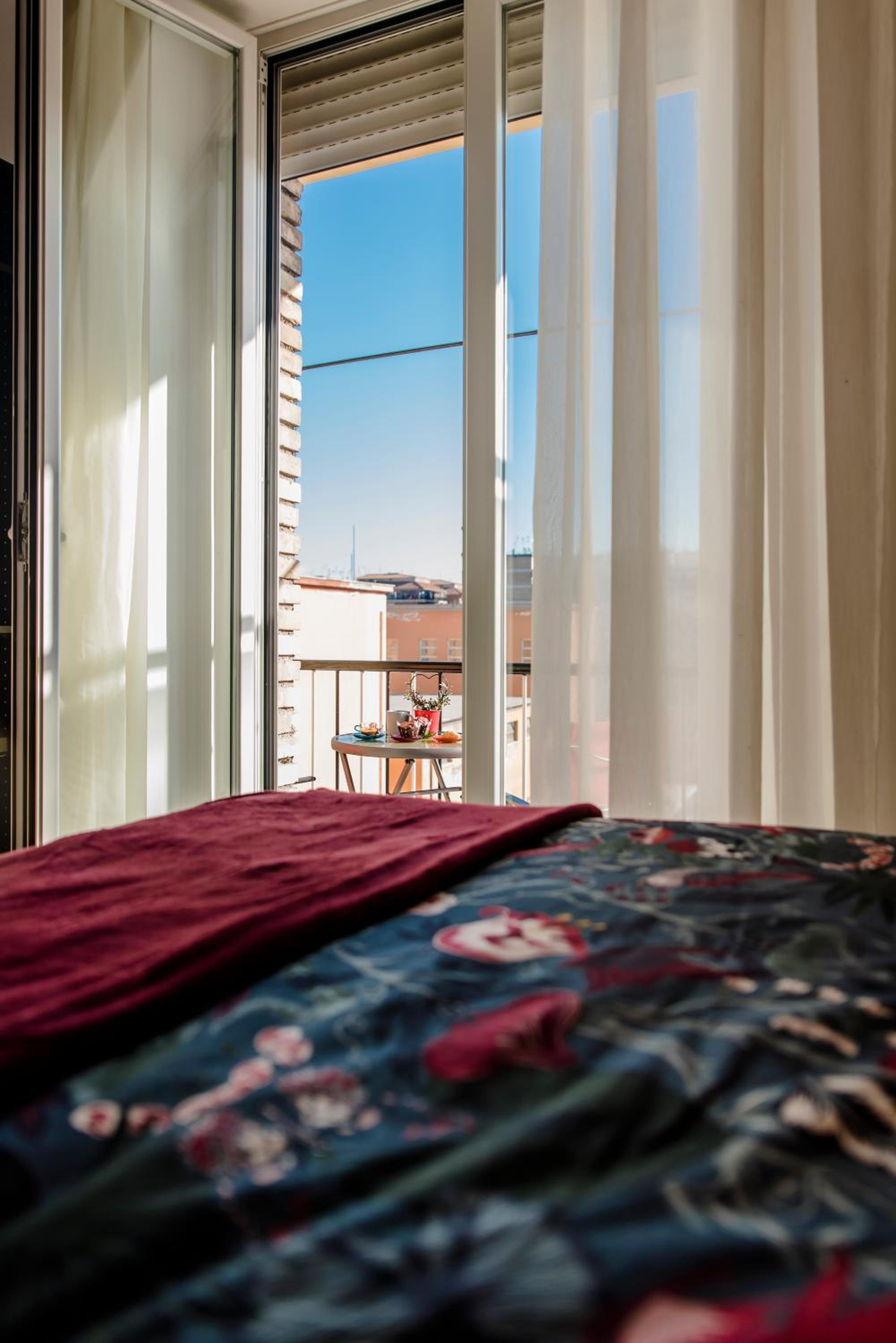 Double Room with Balcony photo 3