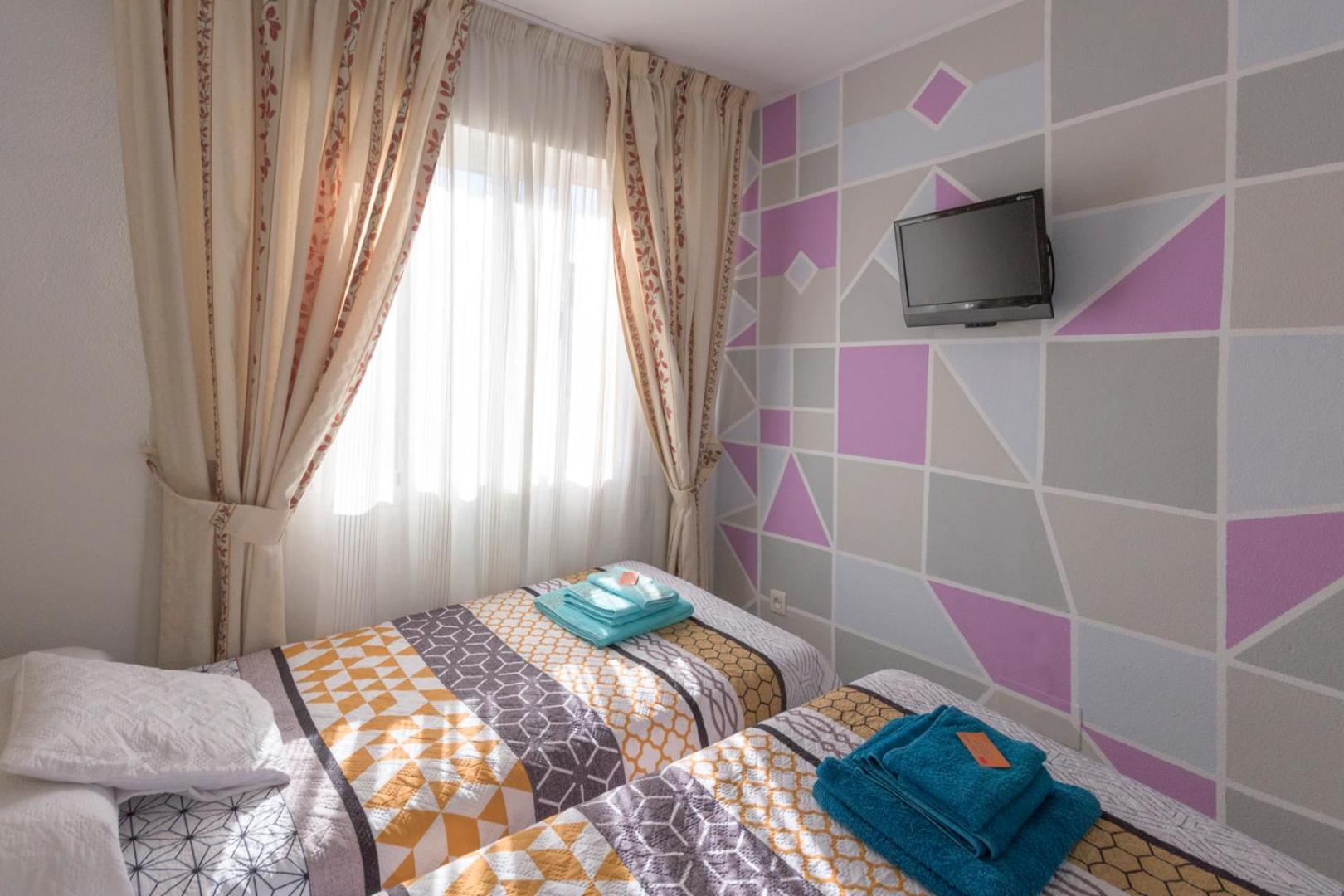 Habitación Doble con Baño Compartido