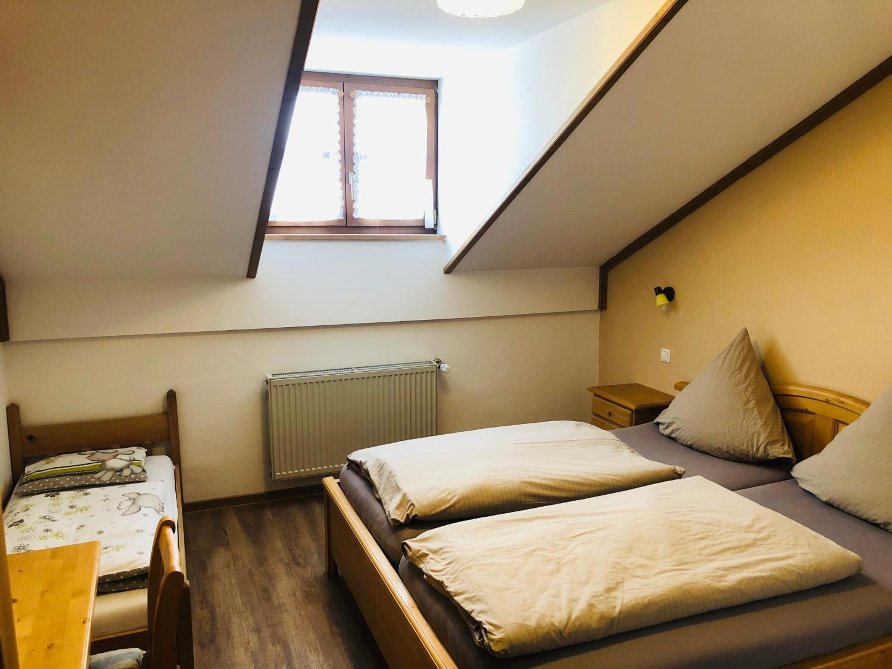 Double Room - Photo 5
