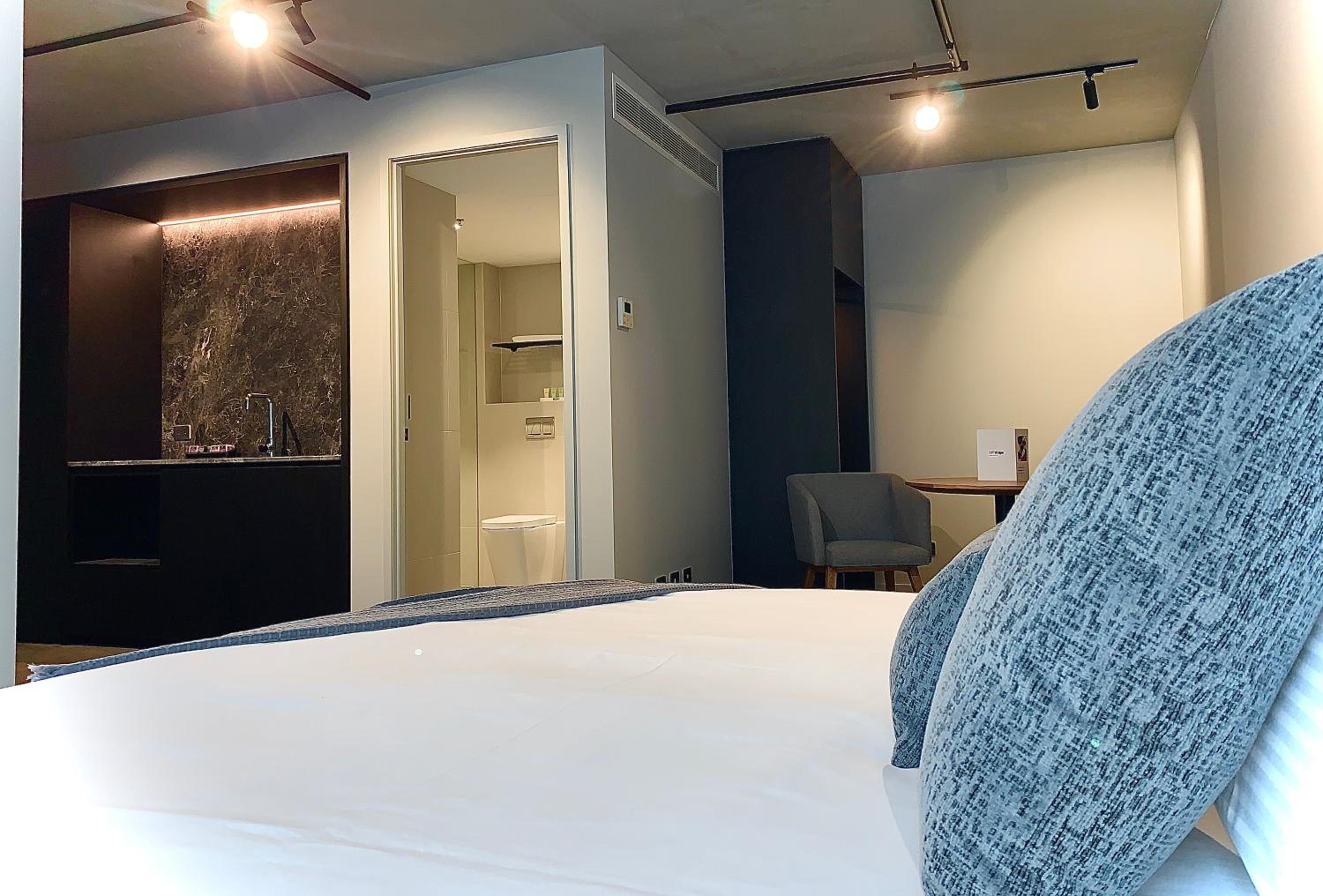 Premium Studio Apartment - Photo 1