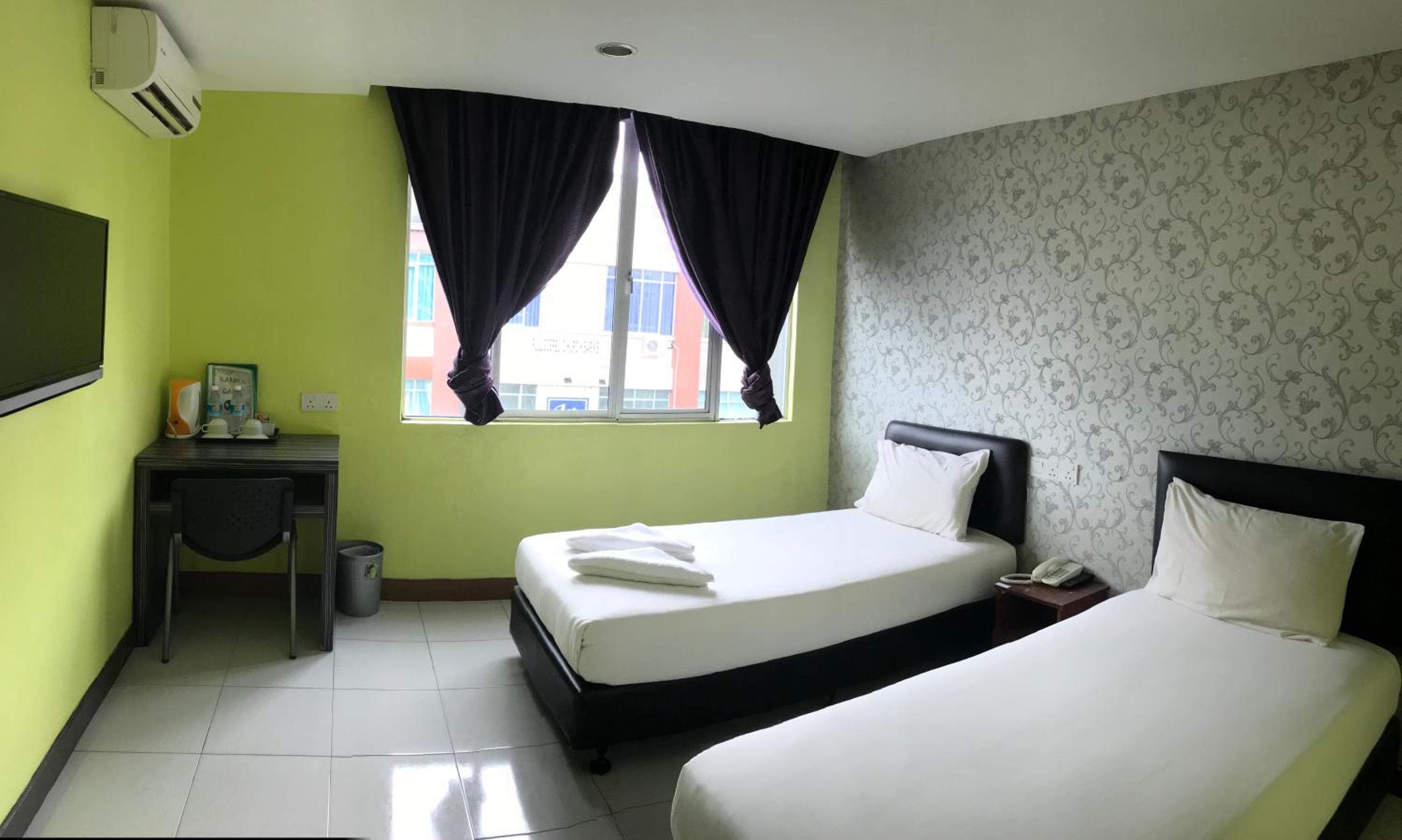 Standard Twin Room photo 1