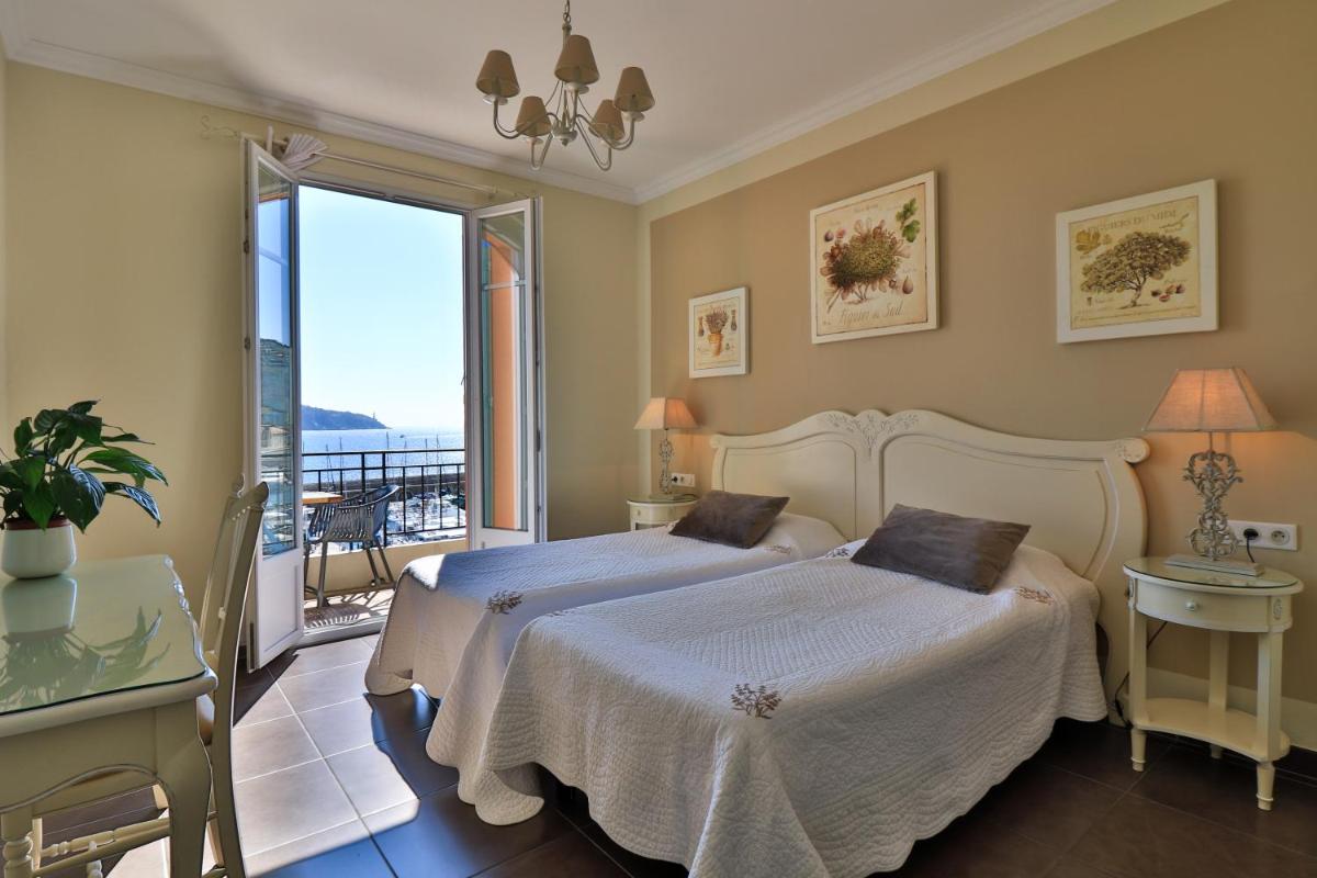 Double Room with Sea View and Balcony photo 2