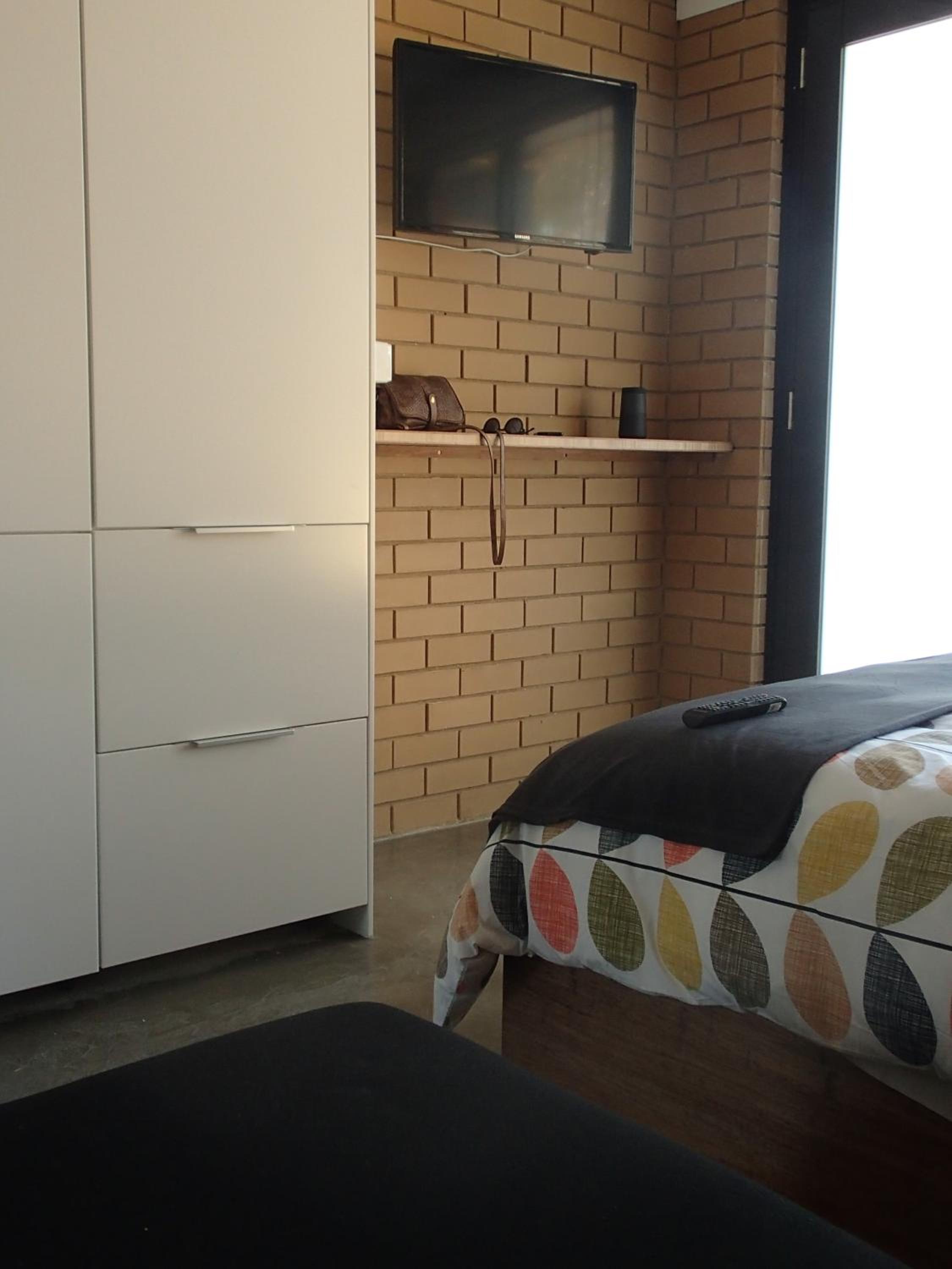 Queen Room with Two Queen Beds - Photo 20