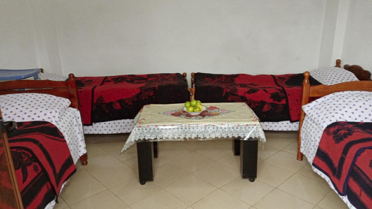 Basic Triple Room with Shared Bathroom