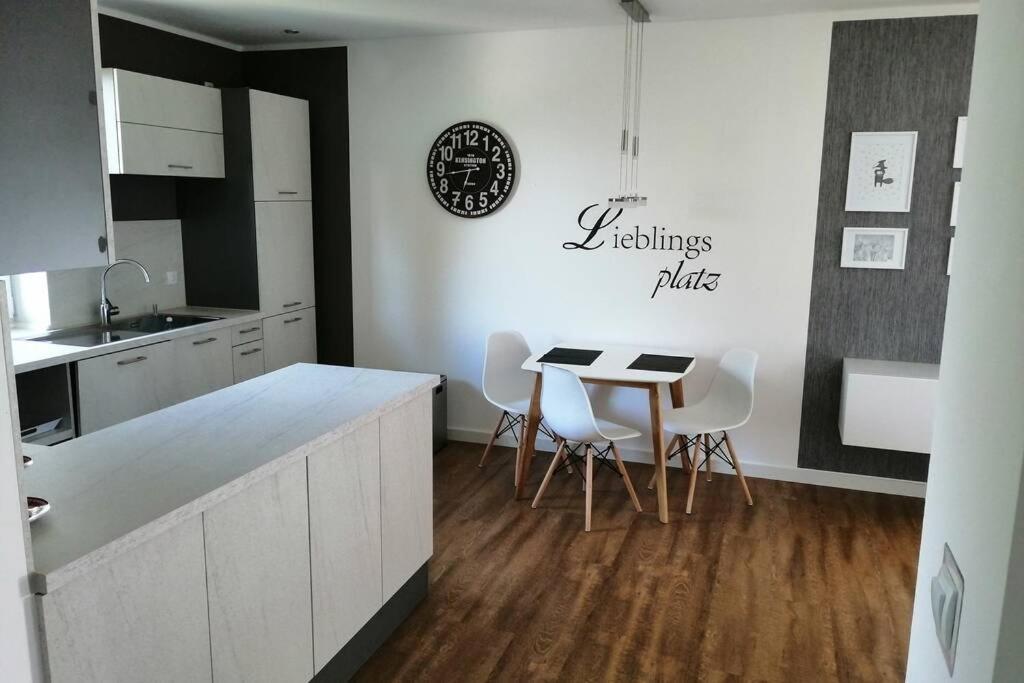 Apartment with Terrace photo 3