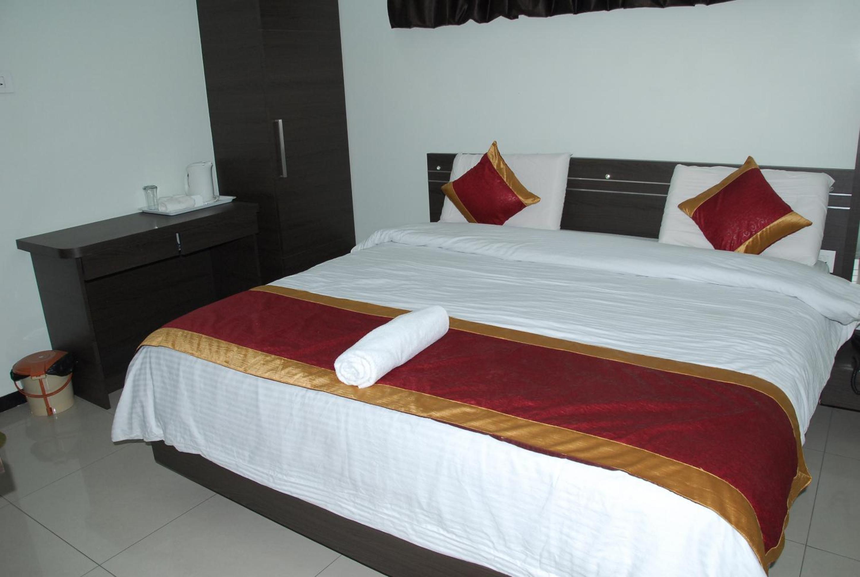 Double Room with Private External Bathroom photo 2