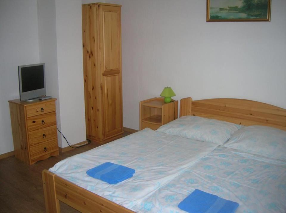 Standard Queen Room - Photo 3