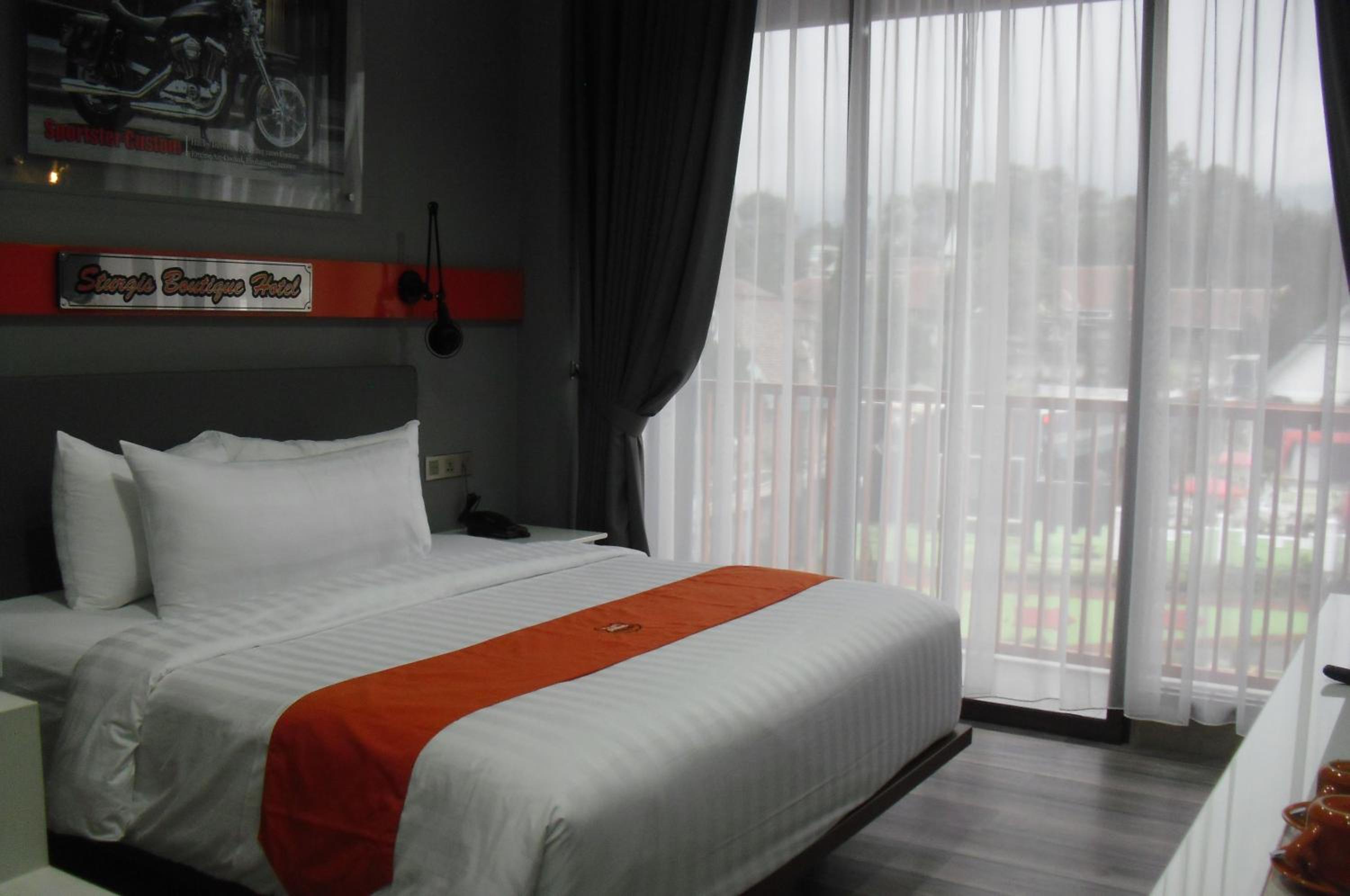Deluxe Double Room with Balcony