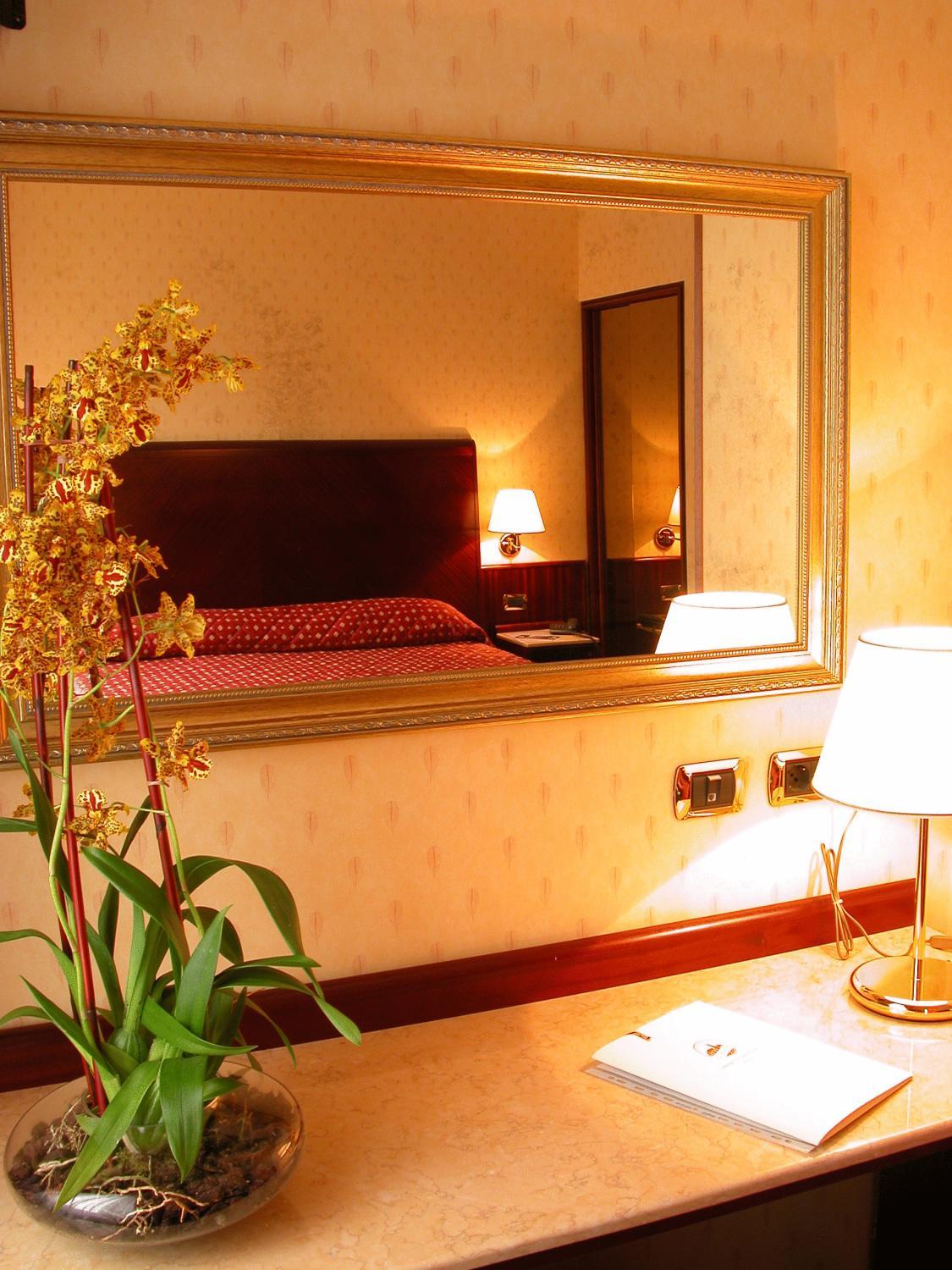 Double or Twin Room - Photo 3