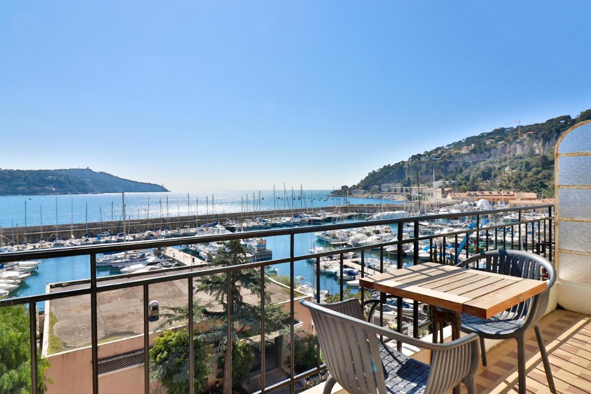 Deluxe Double Room with Balcony and Sea View