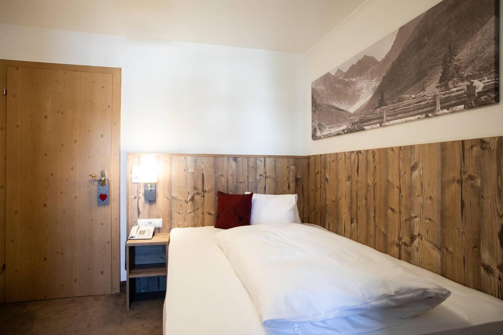 Single Room photo 2