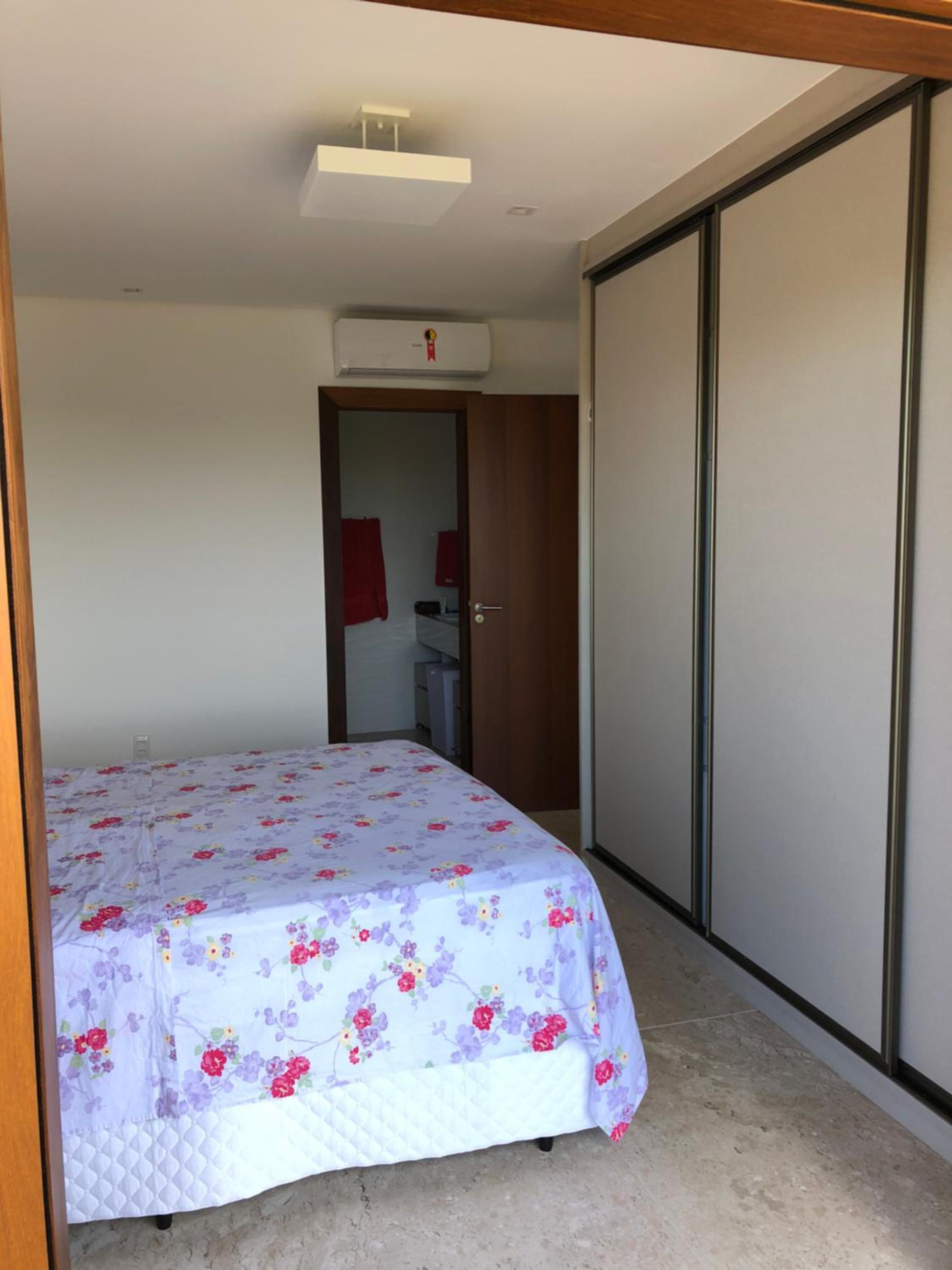 Four-Bedroom House photo 1