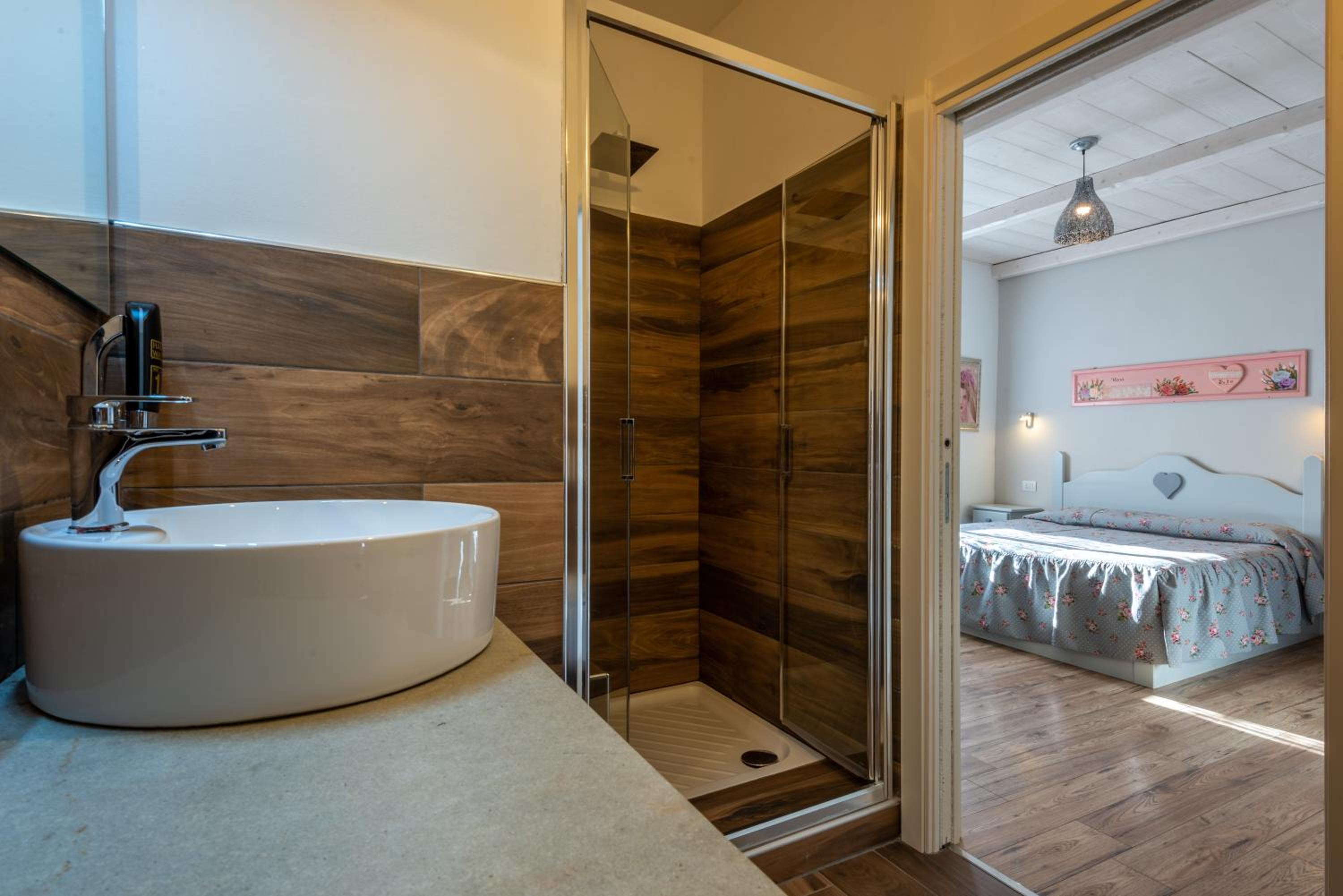 Quadruple Room - Photo 10