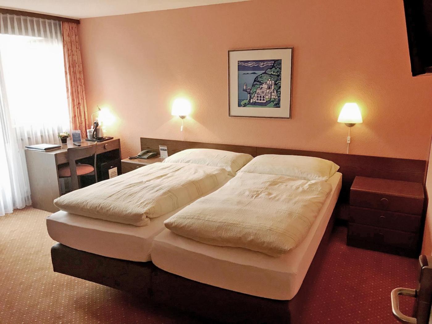 Double Room with Castle View - Photo 2