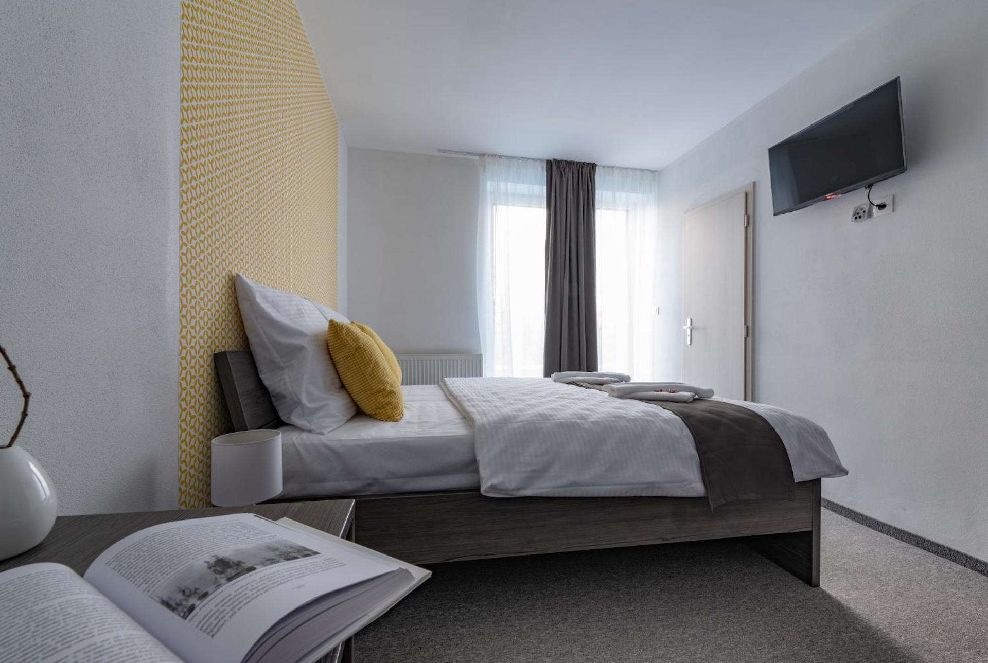Superior Double or Twin Room with Terrace - Photo 7