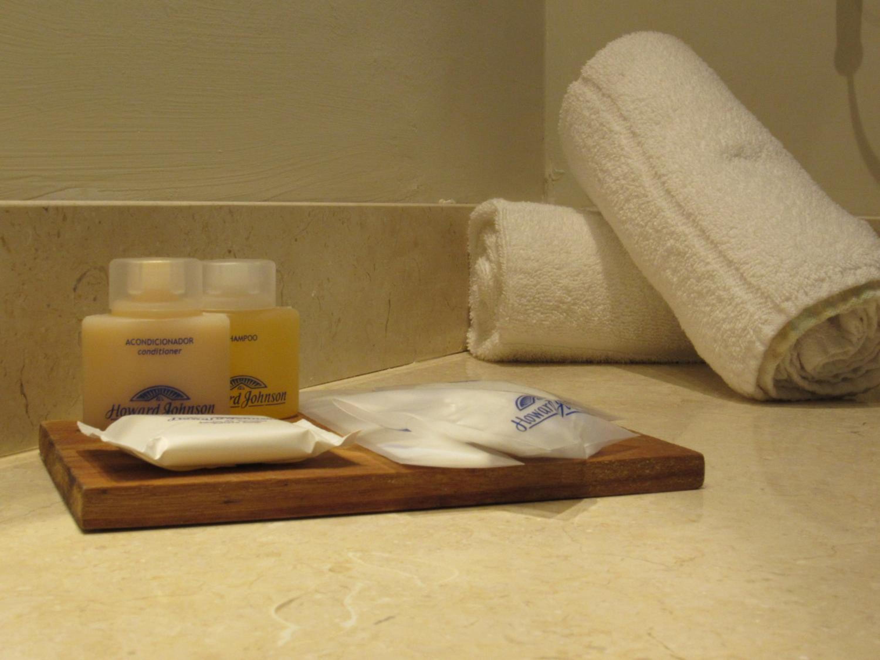 King Suite - Non-Smoking photo 2