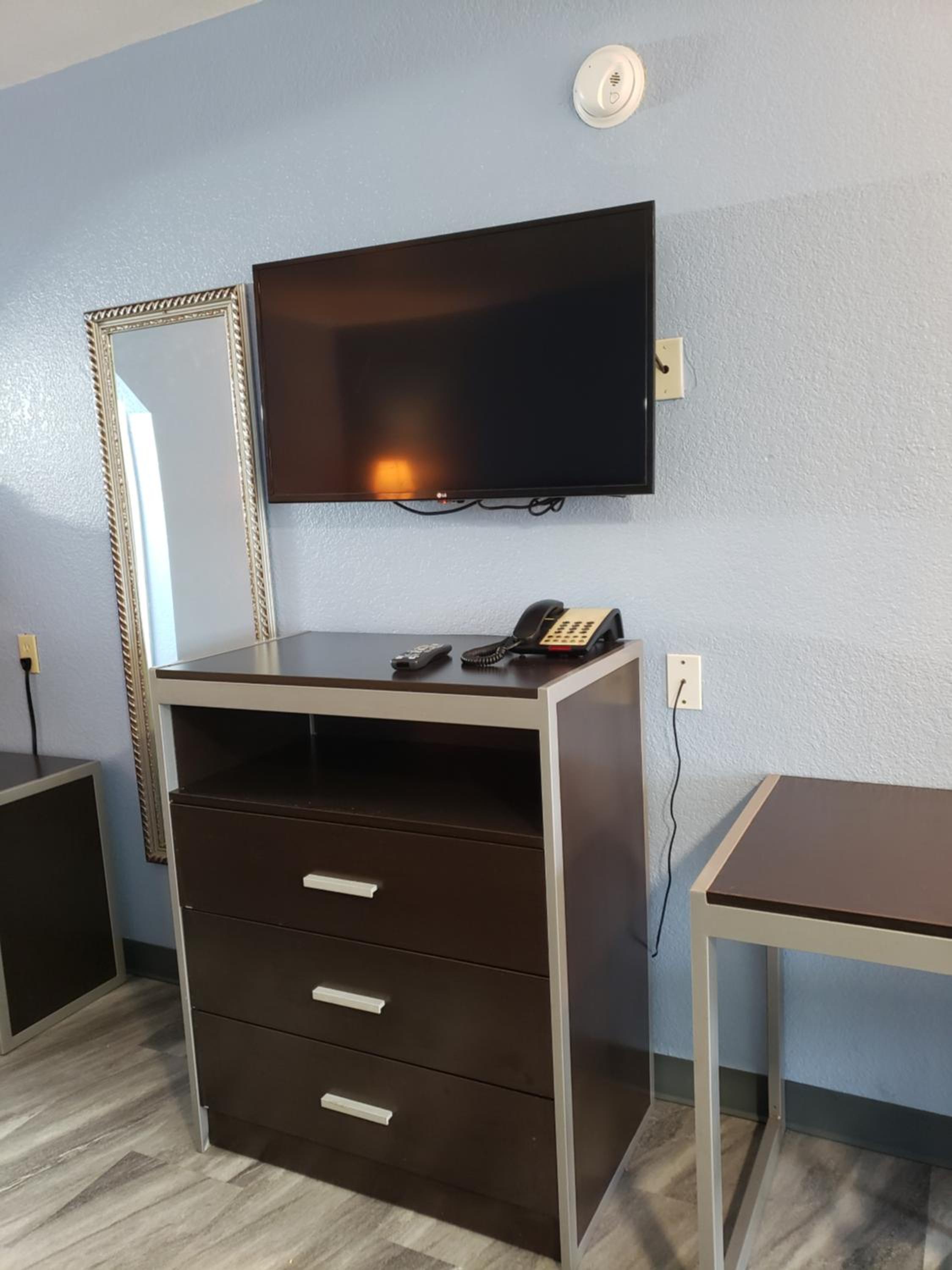 Queen Room - Photo 3