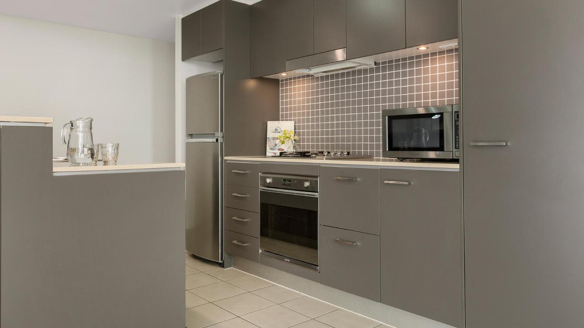 One-Bedroom Apartment - Photo 12