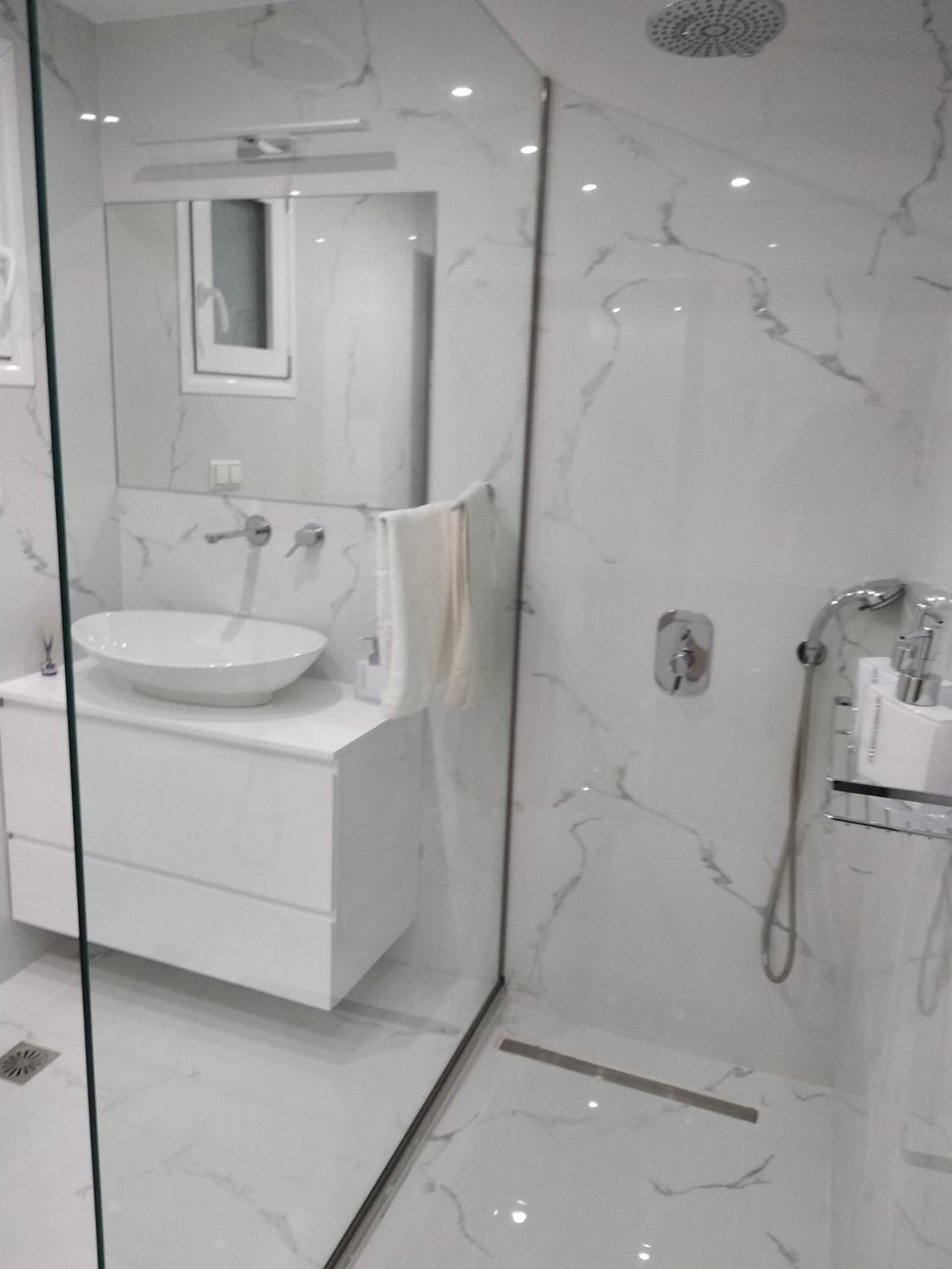 Studio Apartment - Photo 20
