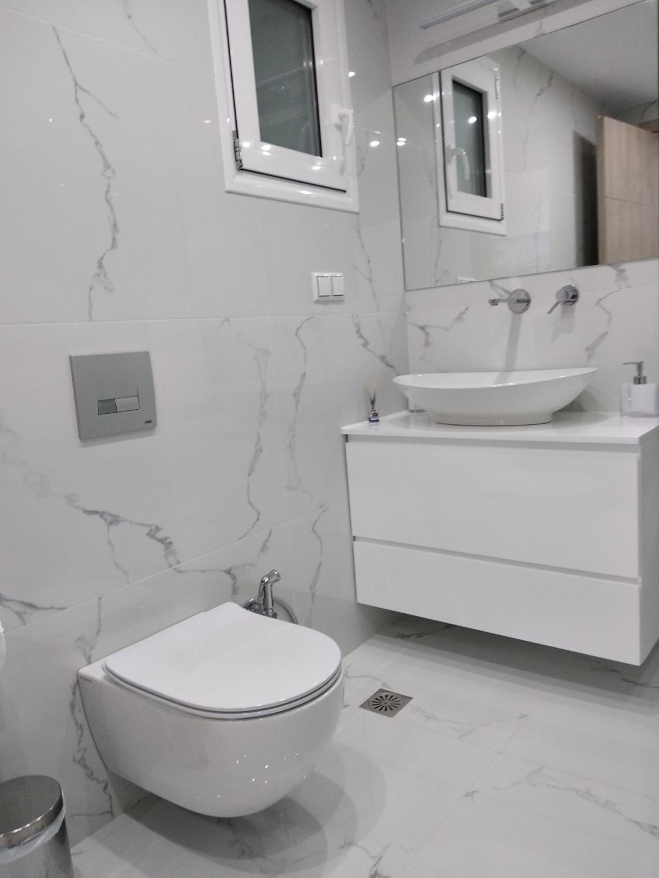 Studio Apartment - Photo 10