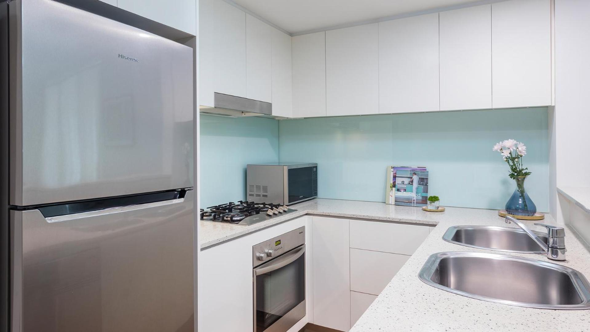 Two-Bedroom Apartment with River View - Photo 6