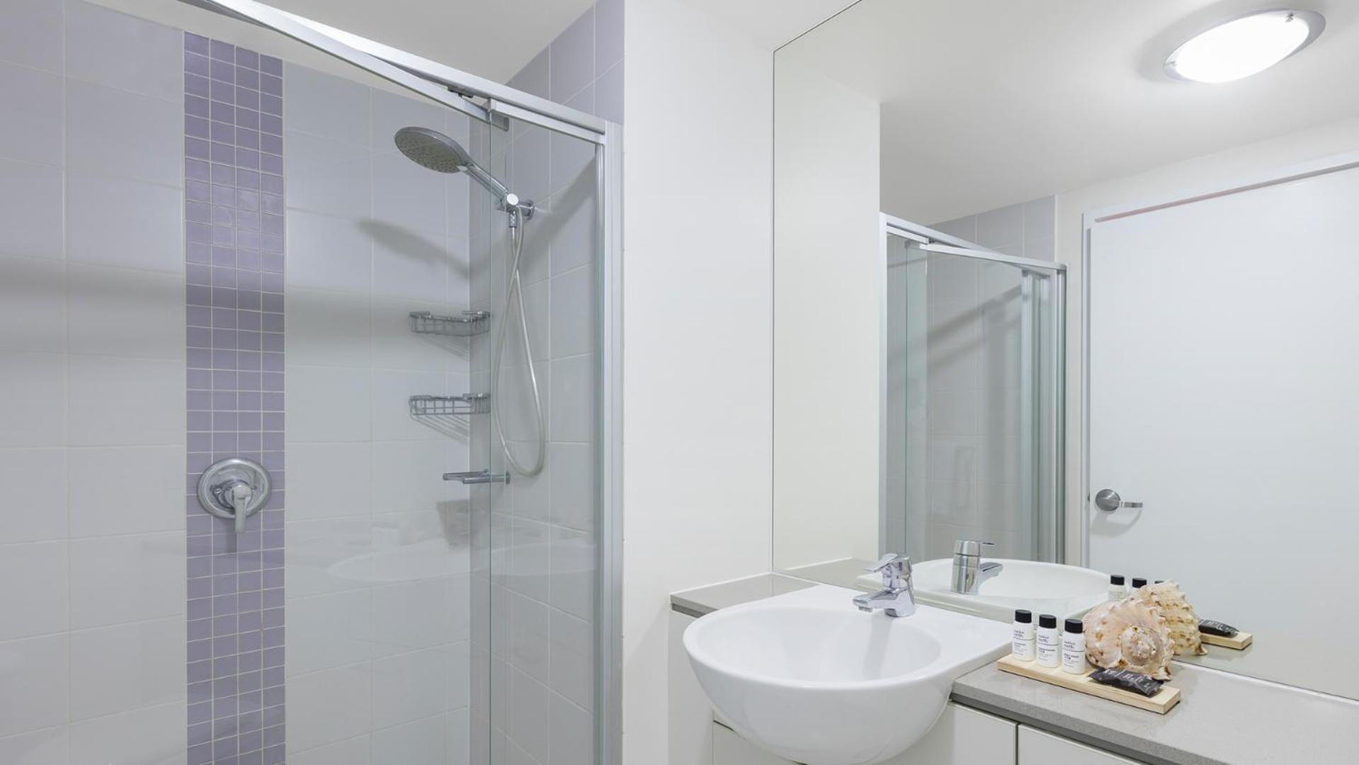 Two-Bedroom Apartment with River View - Photo 9