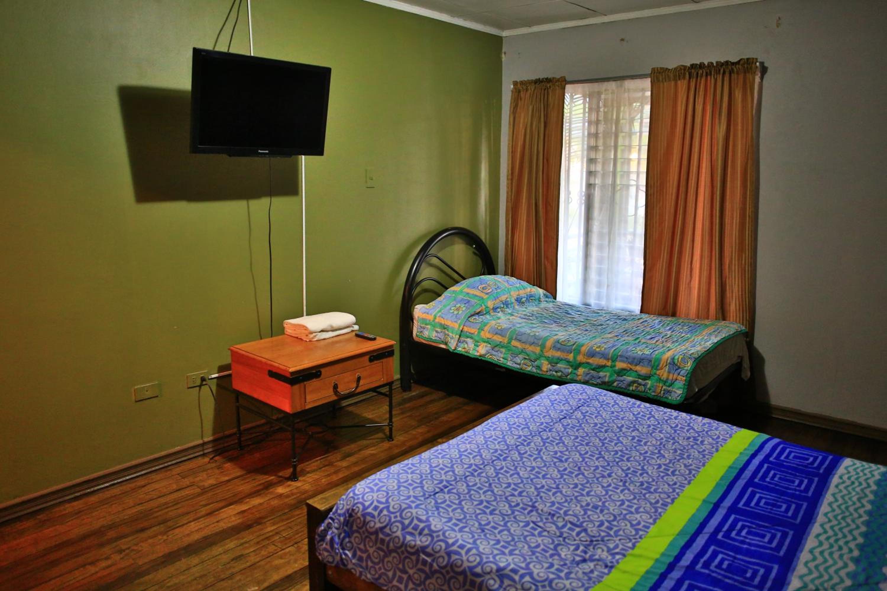 Triple Room with Private Bathroom photo 1