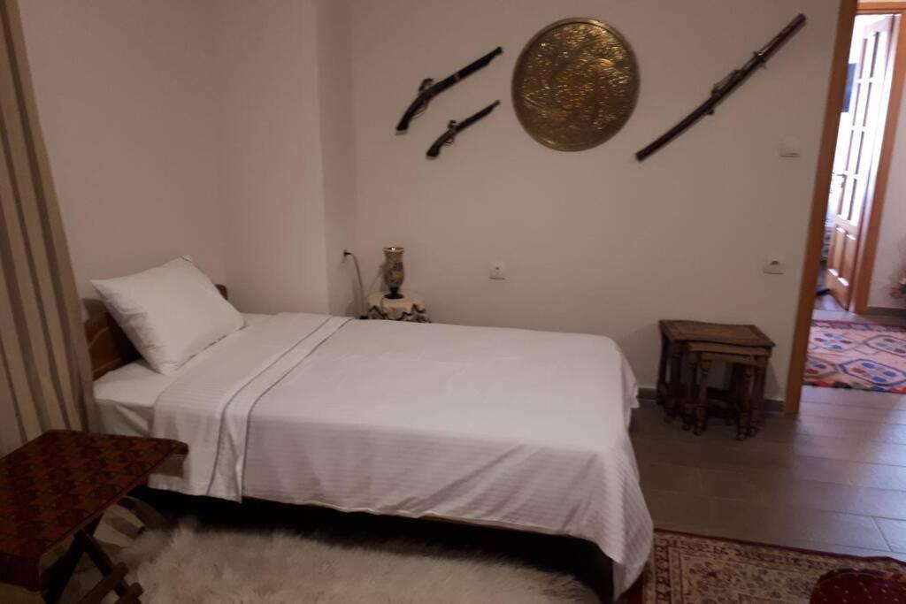 Three-Bedroom Apartment - Photo 15