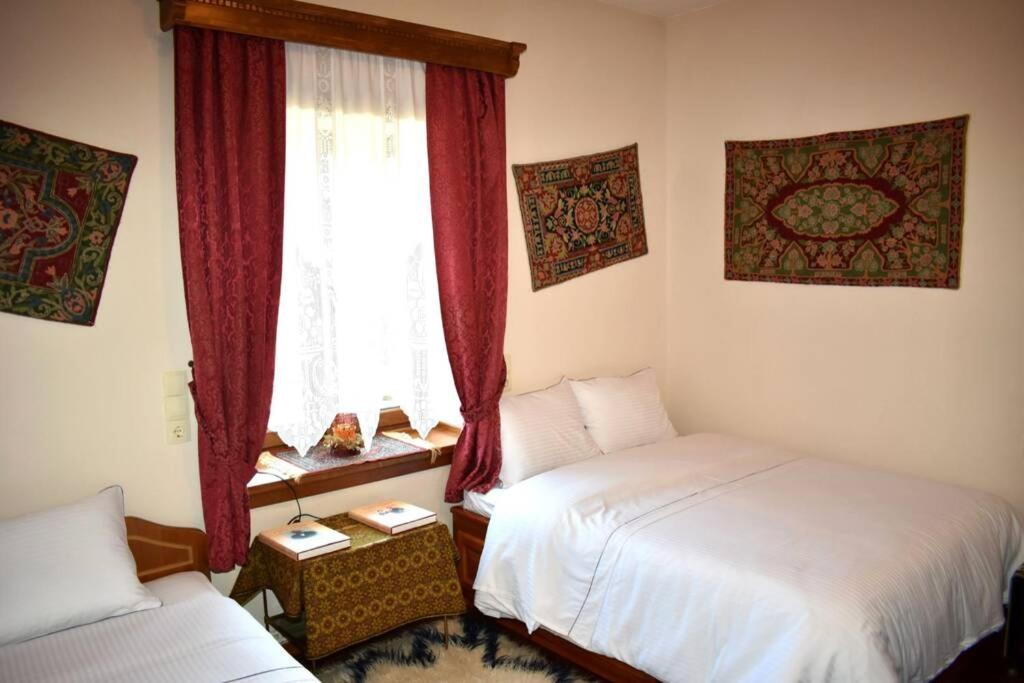 Three-Bedroom Apartment - Photo 18