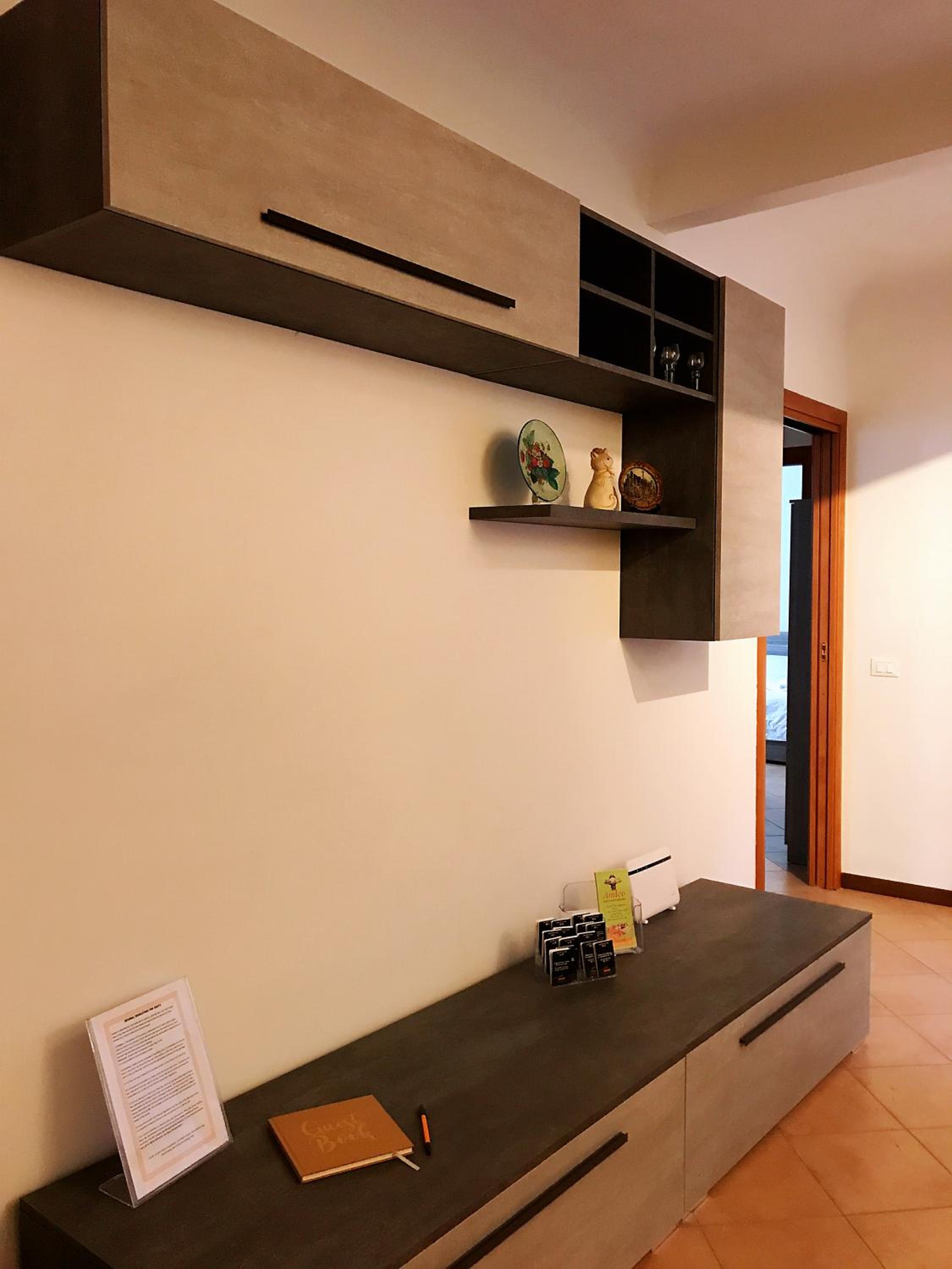 Deluxe Double Room with Shower - Photo 10