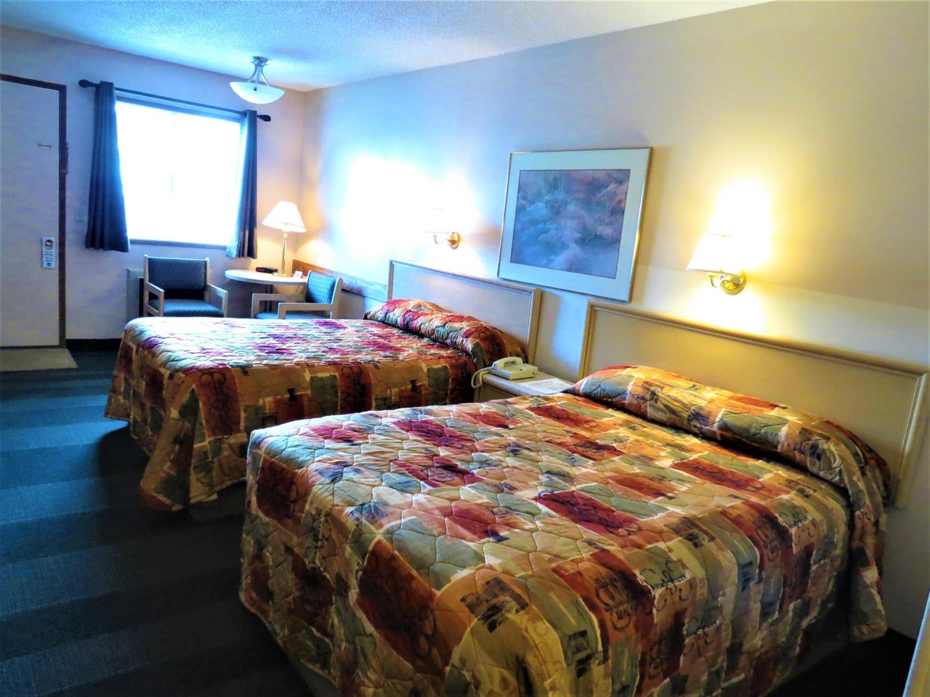 Classic Quadruple Room - Photo 16