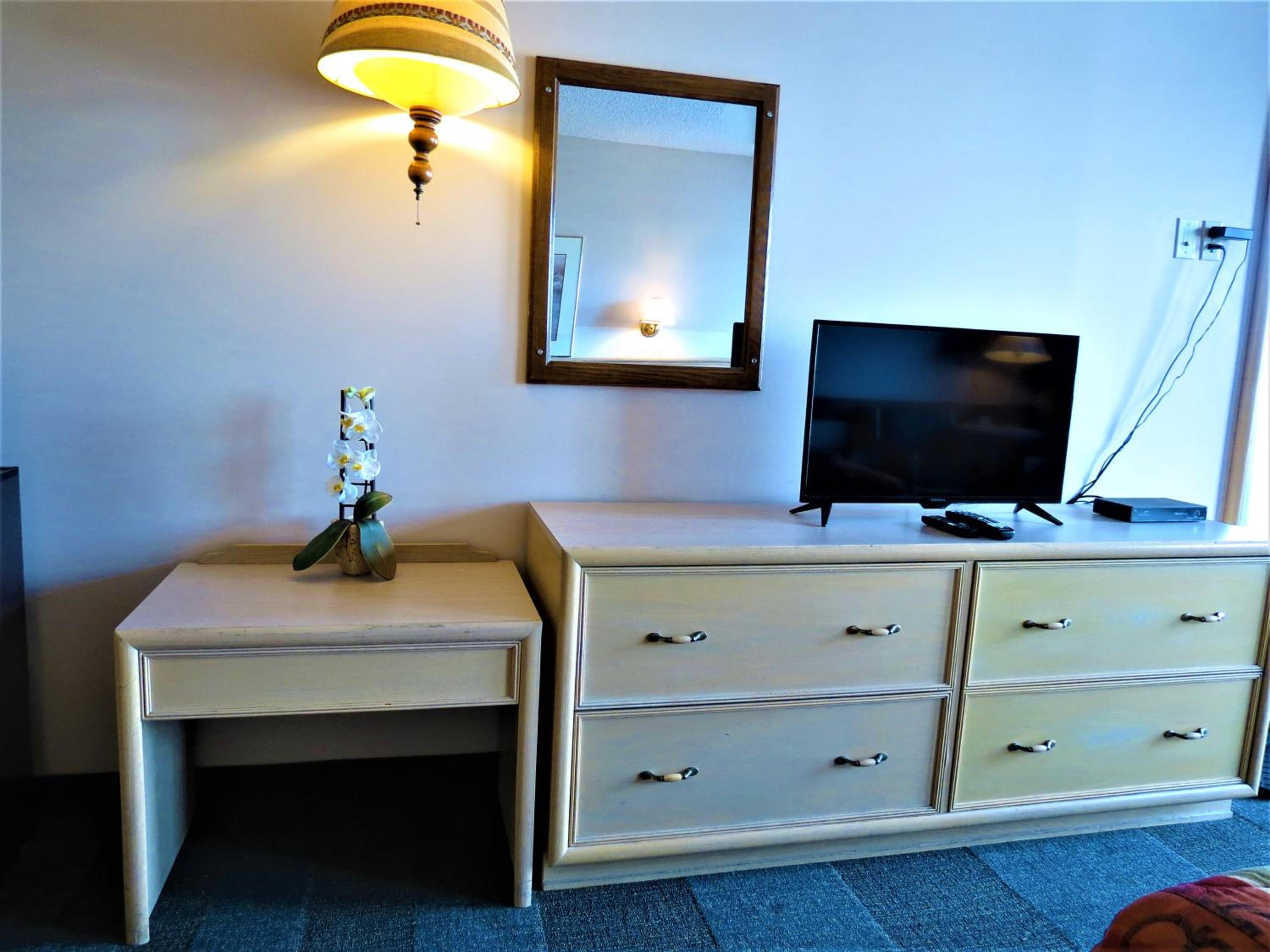 Classic Quadruple Room - Photo 10