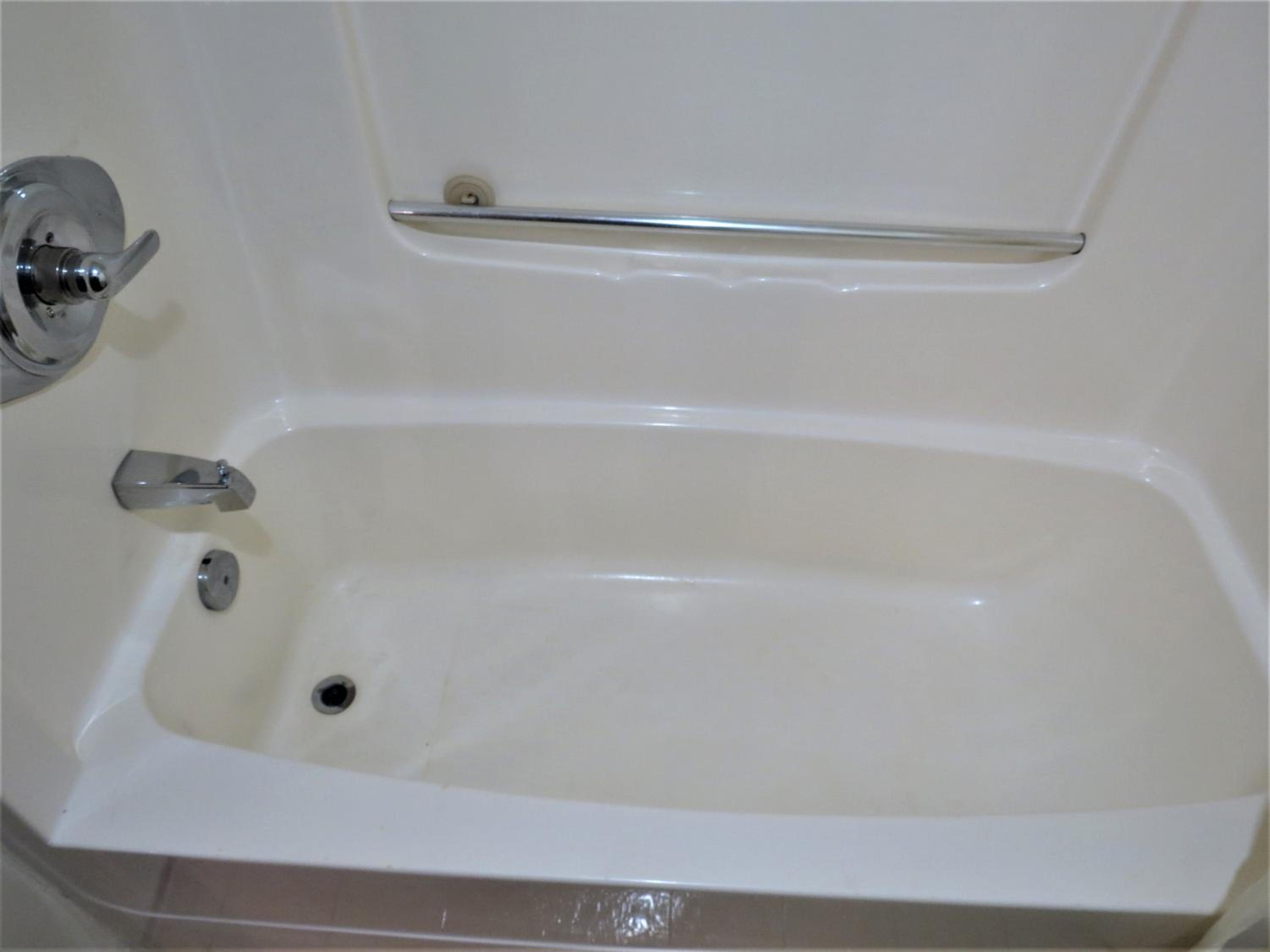 Classic Quadruple Room - Photo 12