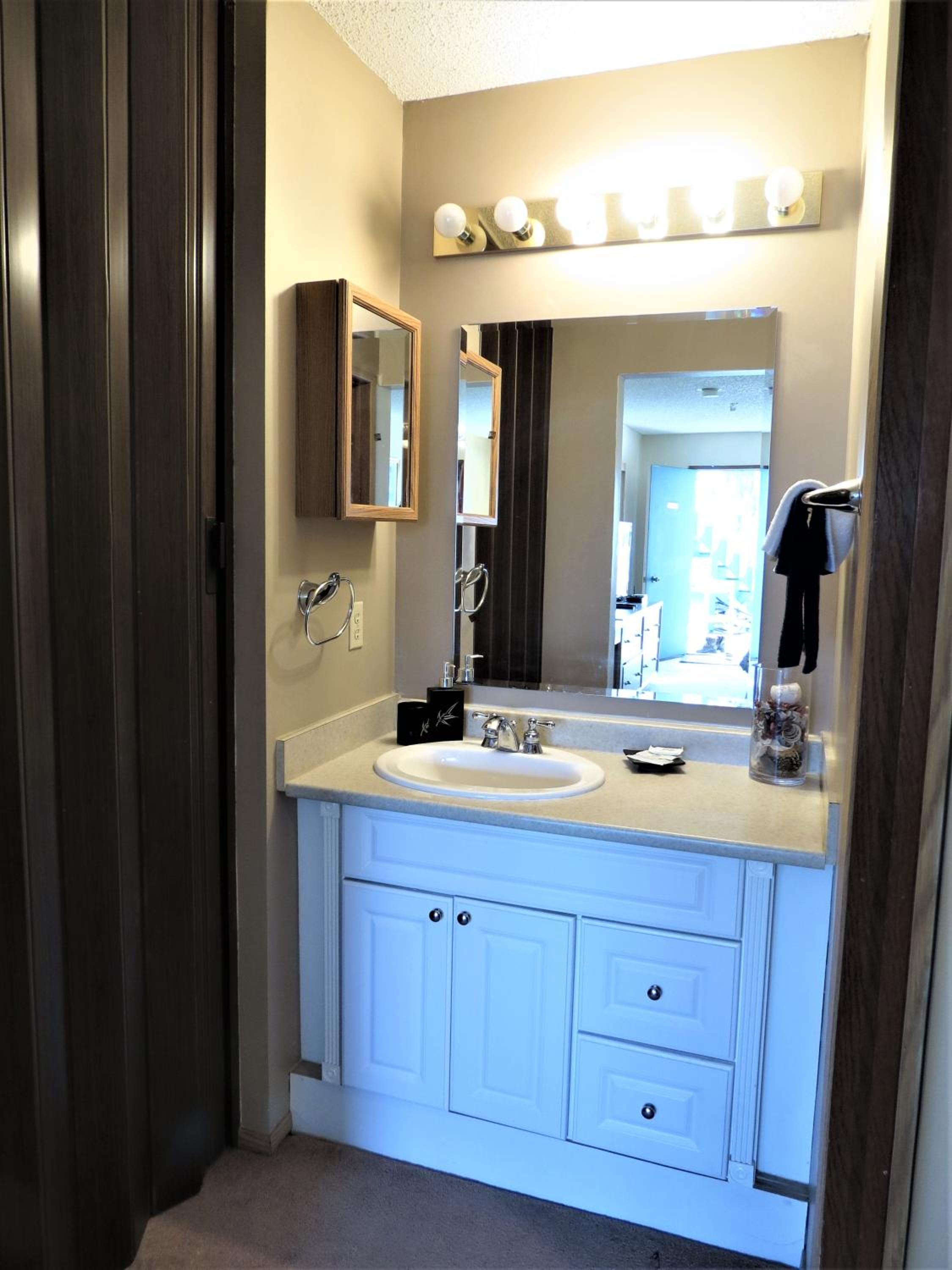 Classic Quadruple Room - Photo 6